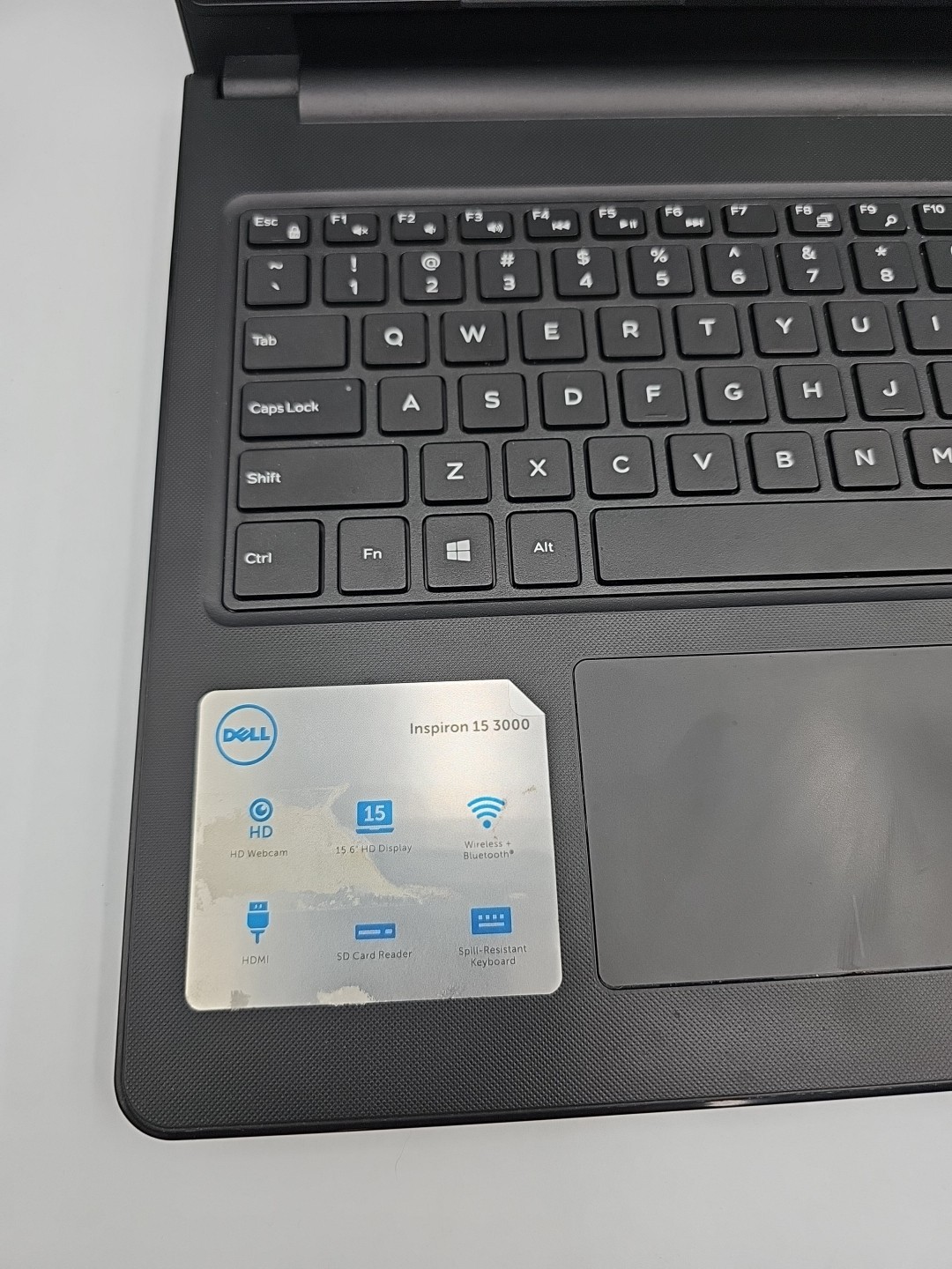 Dell Inspiron 15 3000 475GB HDD 4GB RAM AMD A6-9200 Radeon R4