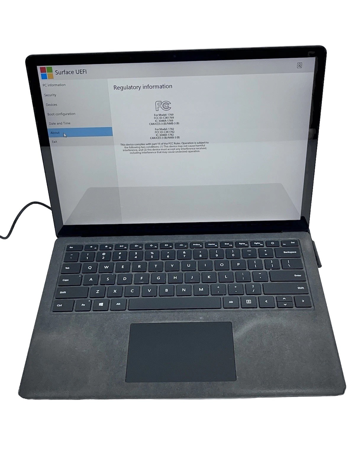 Microsoft Surface Laptop 2 13″ i7-8650U @ 1.90GHz 16GB 512GB Black *Grade C*