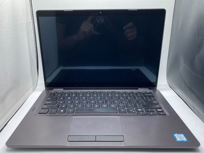Dell Latitude 5300 2 in 1 13.3″ Intel Core i7-8665U 1.90.GHz 16GB RAM 512GB SSD