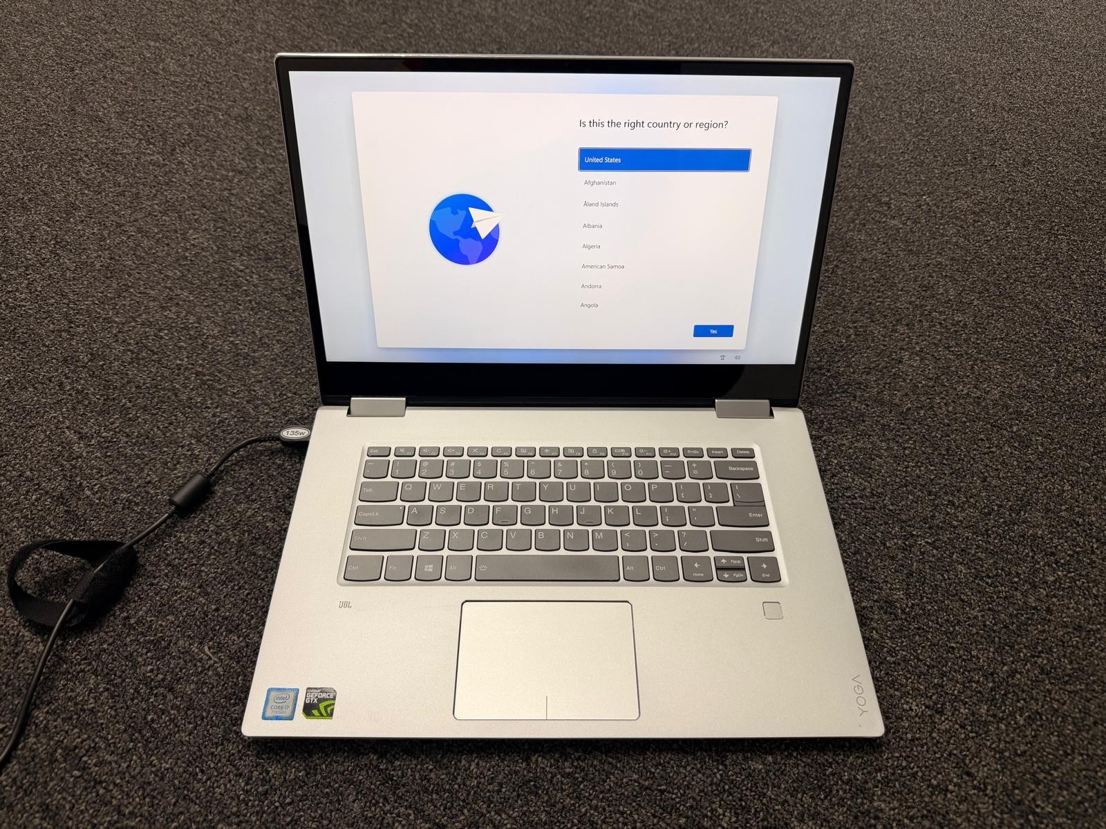 Lenovo Yoga 720-15IKB i7-7700HQ | 2-in-1 15.6″ 4K UHD IPS Touchscreen Win11Pro