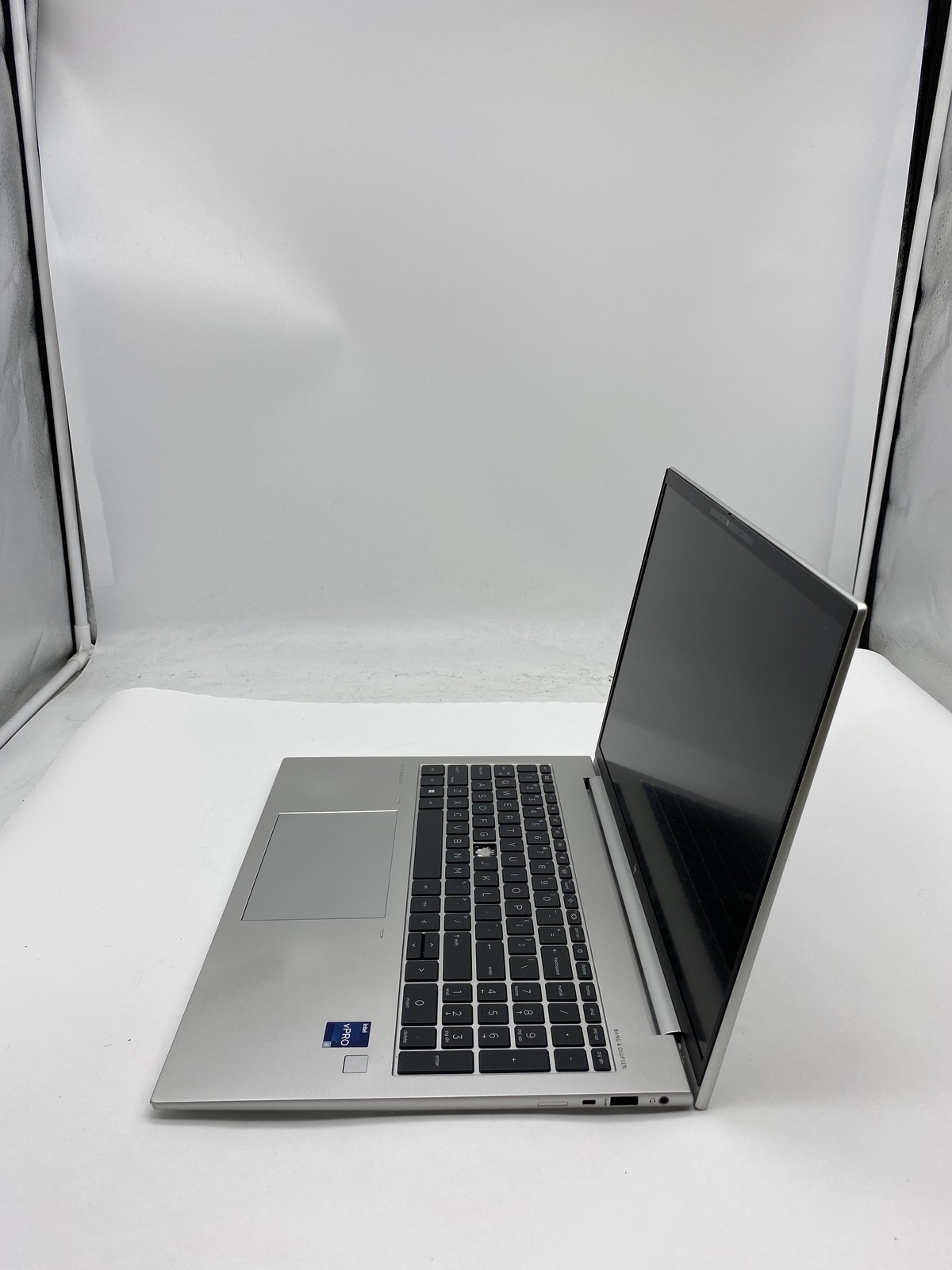 HP EliteBook 860 G10 Laptop Intel Core i5 1345U No Ram 256GB SSD W11P