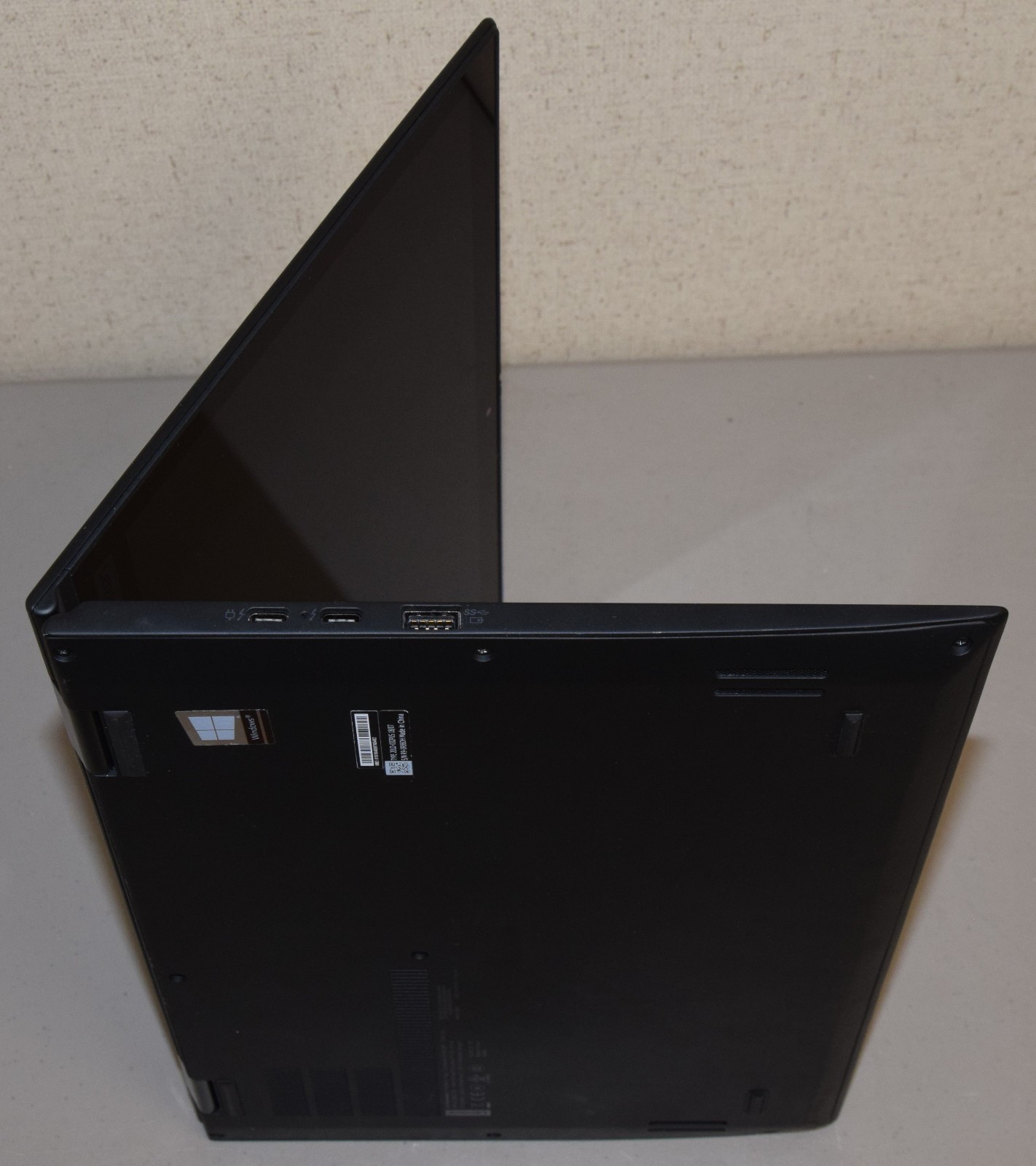 Lenovo X1 Yoga 3rd Gen 14″ 1080P Touchscreen i5-8350U 1.7GHz 8GB 128GB SSD