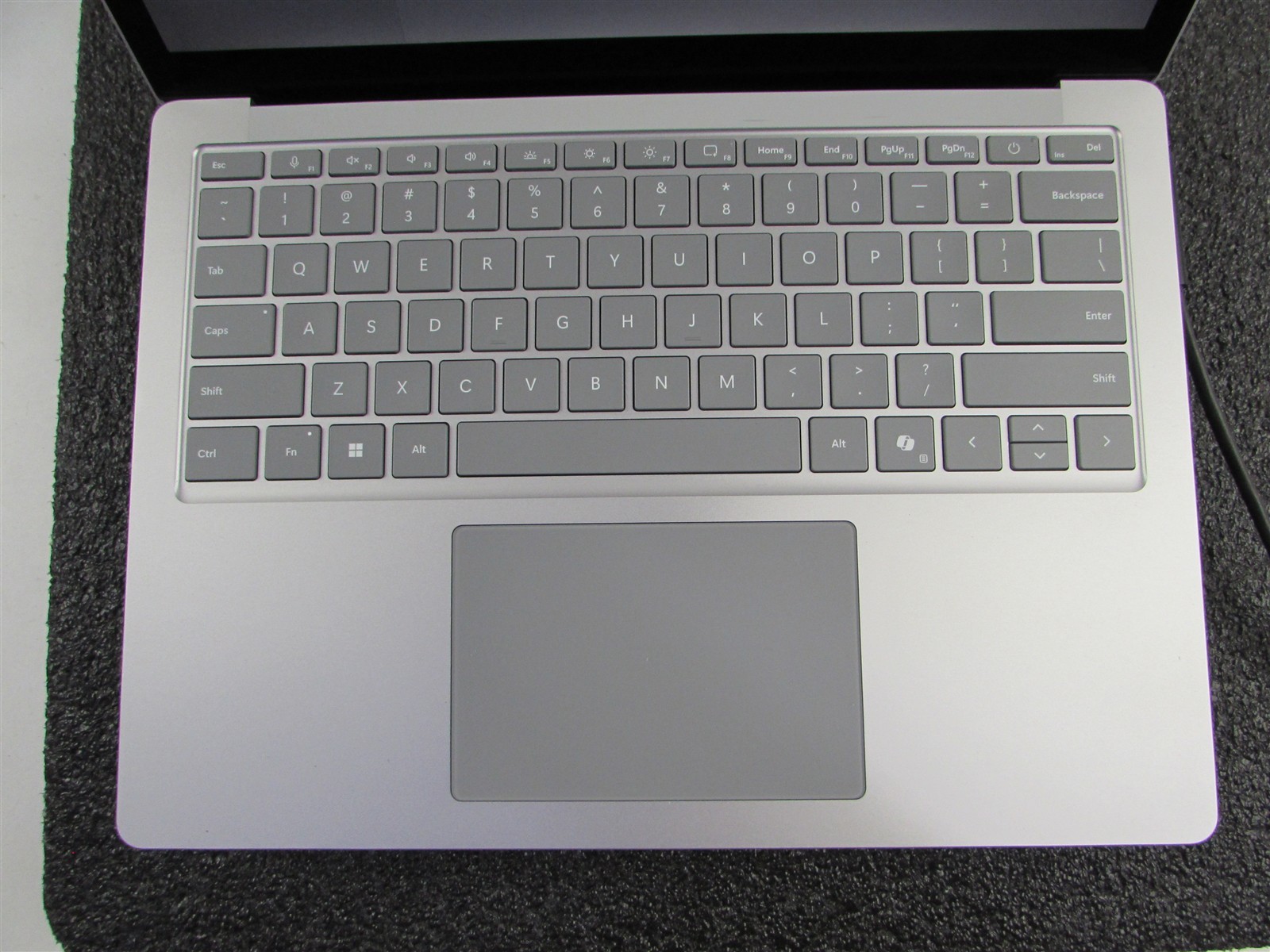 SURFACE SURFACE LAPTOP 6 CORE ULTRA 7 165H 512GB SSD 16GB RAM WIN 11 PRO
