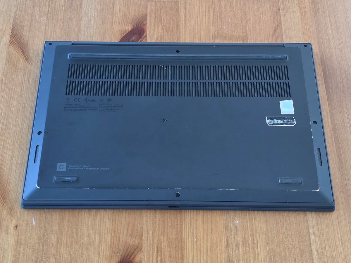 Lenovo ThinkPad P1 Gen 3 i9-10885H 16GB 15″ 4K HDR 3840×2160 OLED NVIDIA T2000