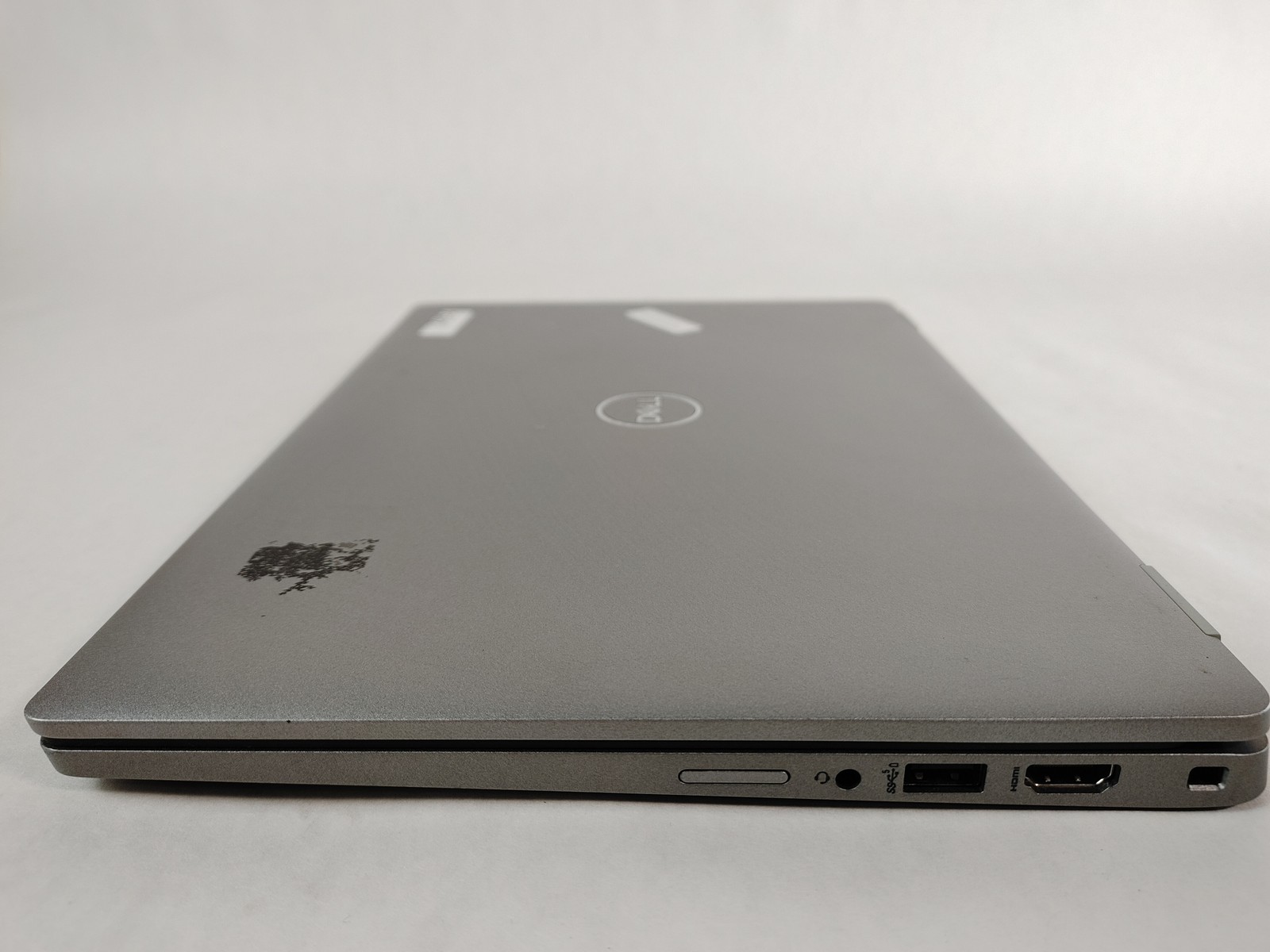 Dell Latitude 5330 Core i7-1265U 1.80 GHz 16 GB DDR4 256 GB NVMe Windows 11 Pro