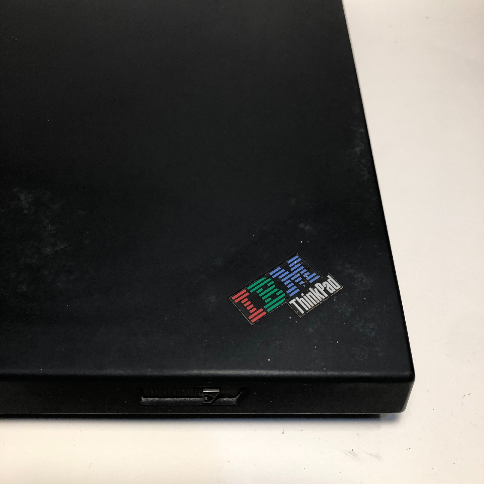 IBM Thinkpad Type 2668 Laptop Doesn’t Turn On AS IS
