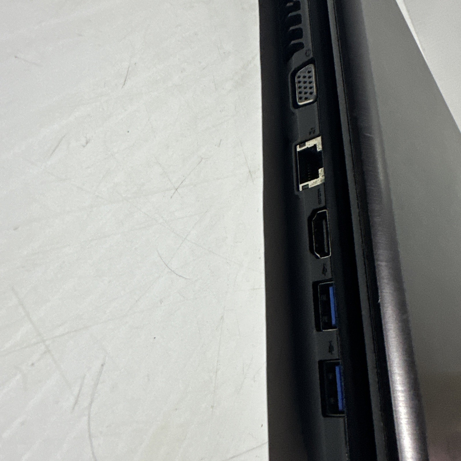 Lenovo G580 15″ Laptop Intel Celeron B830 4gb Ram 120gb SSD Windows 10 H No P/S