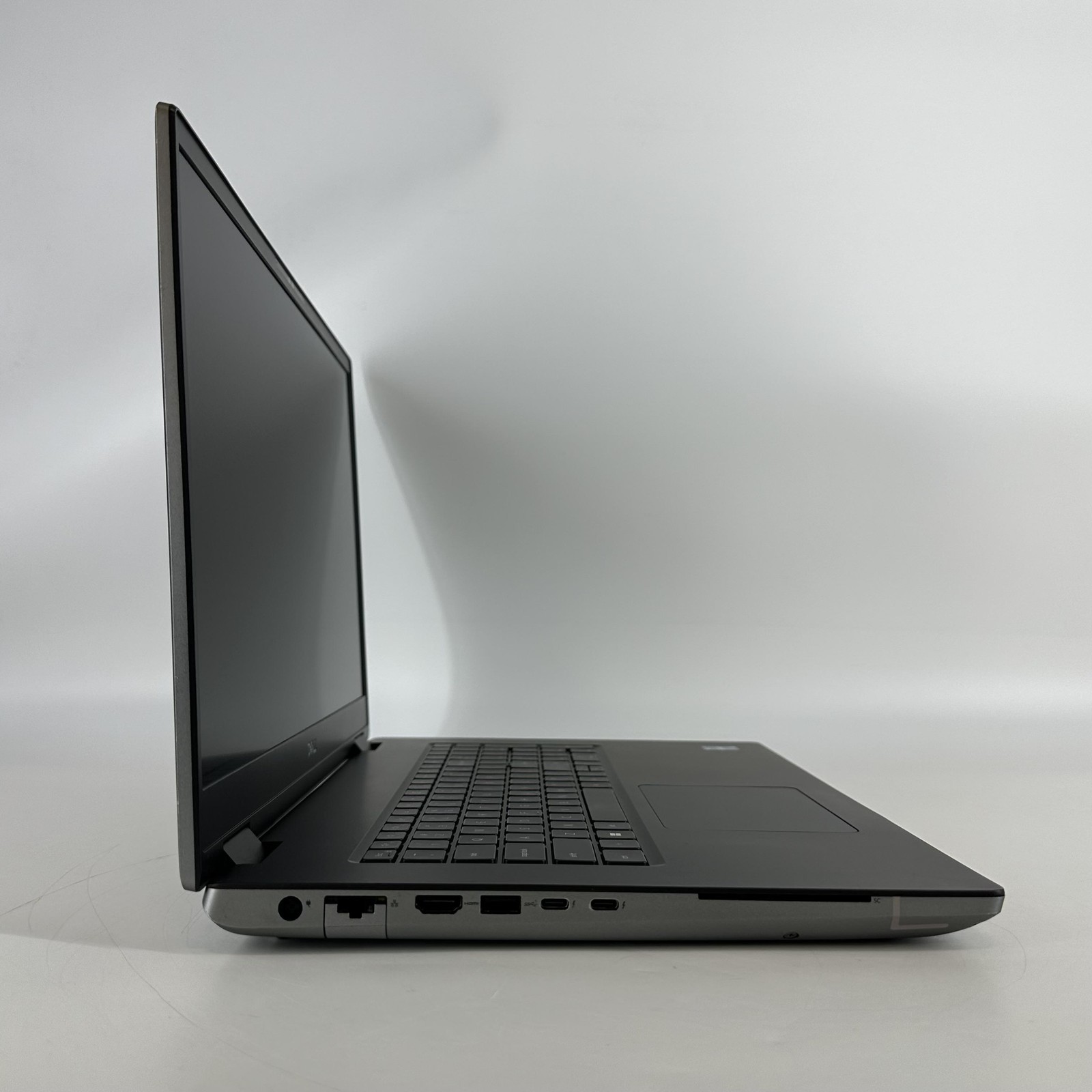 Dell Precision 7780 17.3 FHD 2.2 GHz i9-13950HX 64GB 1TB SSD NVIDIA RTX 3500 Ada