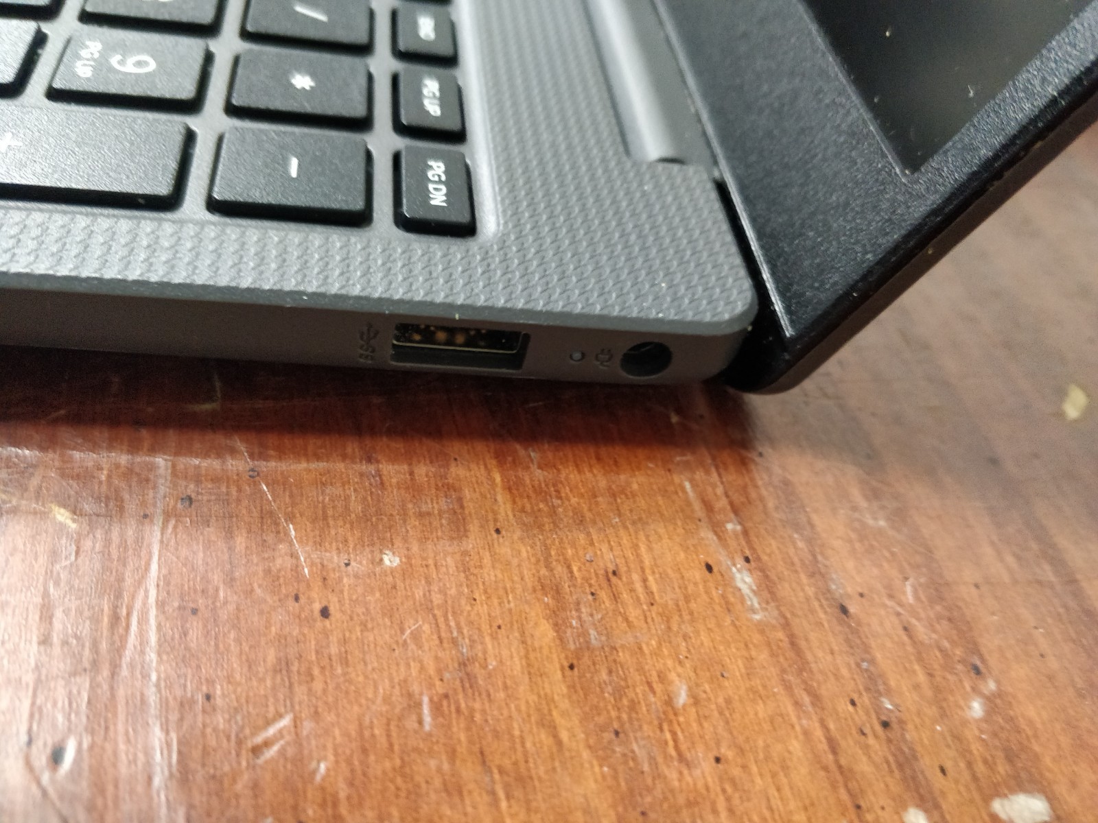HP NoteBook 255 G10 AMD RYZEN 5 7530U@2.00GHz 8GB RAM NO DRIVE PARTS 8935