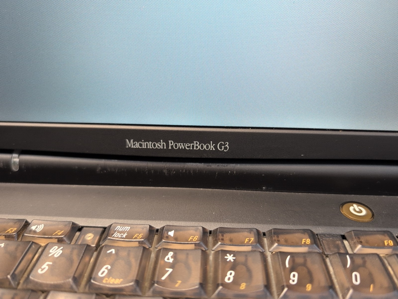 🔥 Apple Macintosh PowerBook G3 Laptop With AC Adapter (NO OS, READ) –