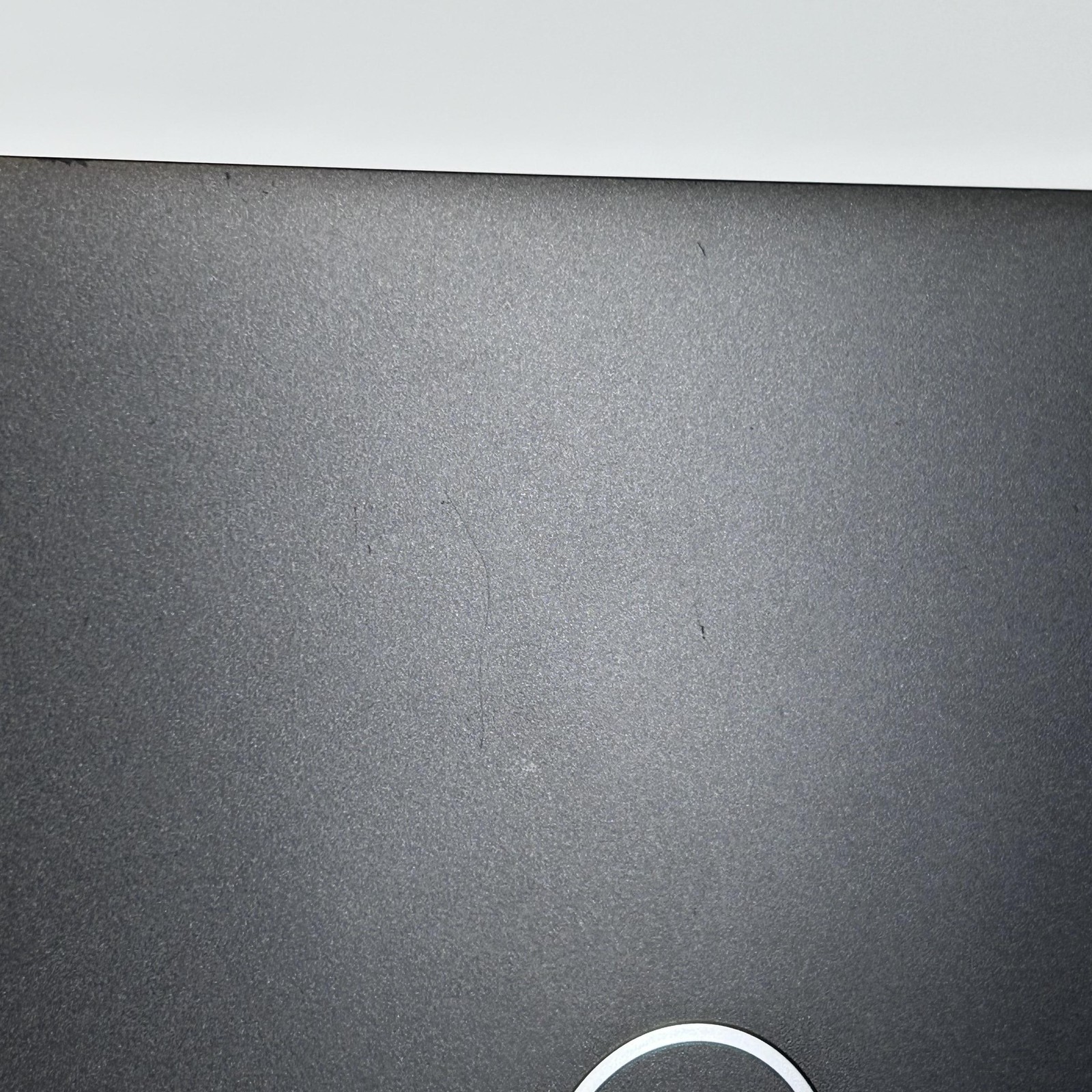 Dell Latitude 5400 14 Black HD i7-8665U 1.90GHz 16GB 500GB SSD Good WHITE SPOTS