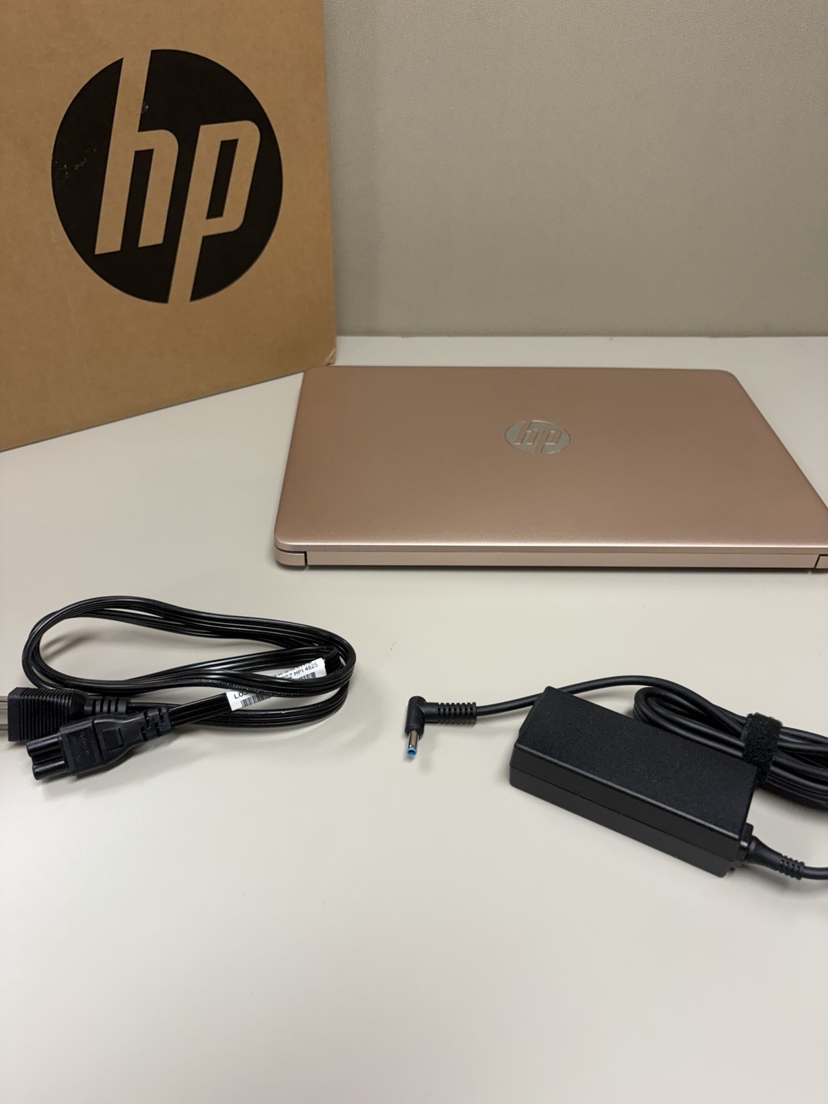 HP – 14 Laptop Intel N150 Processor 4GB Memory 128GB UFS Pale Rose Gold (Used)