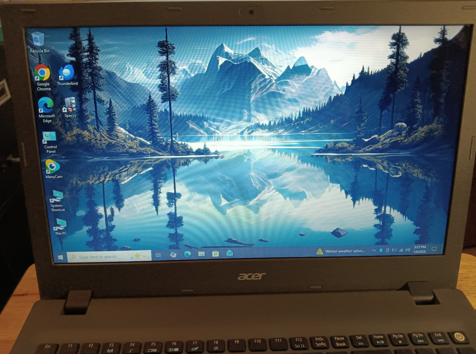 Acer E5-522-89W6/Amd A8-7410 2.20ghz/8gb/320gb/Windows 10 Home/Webcam/Hdmi/15.6