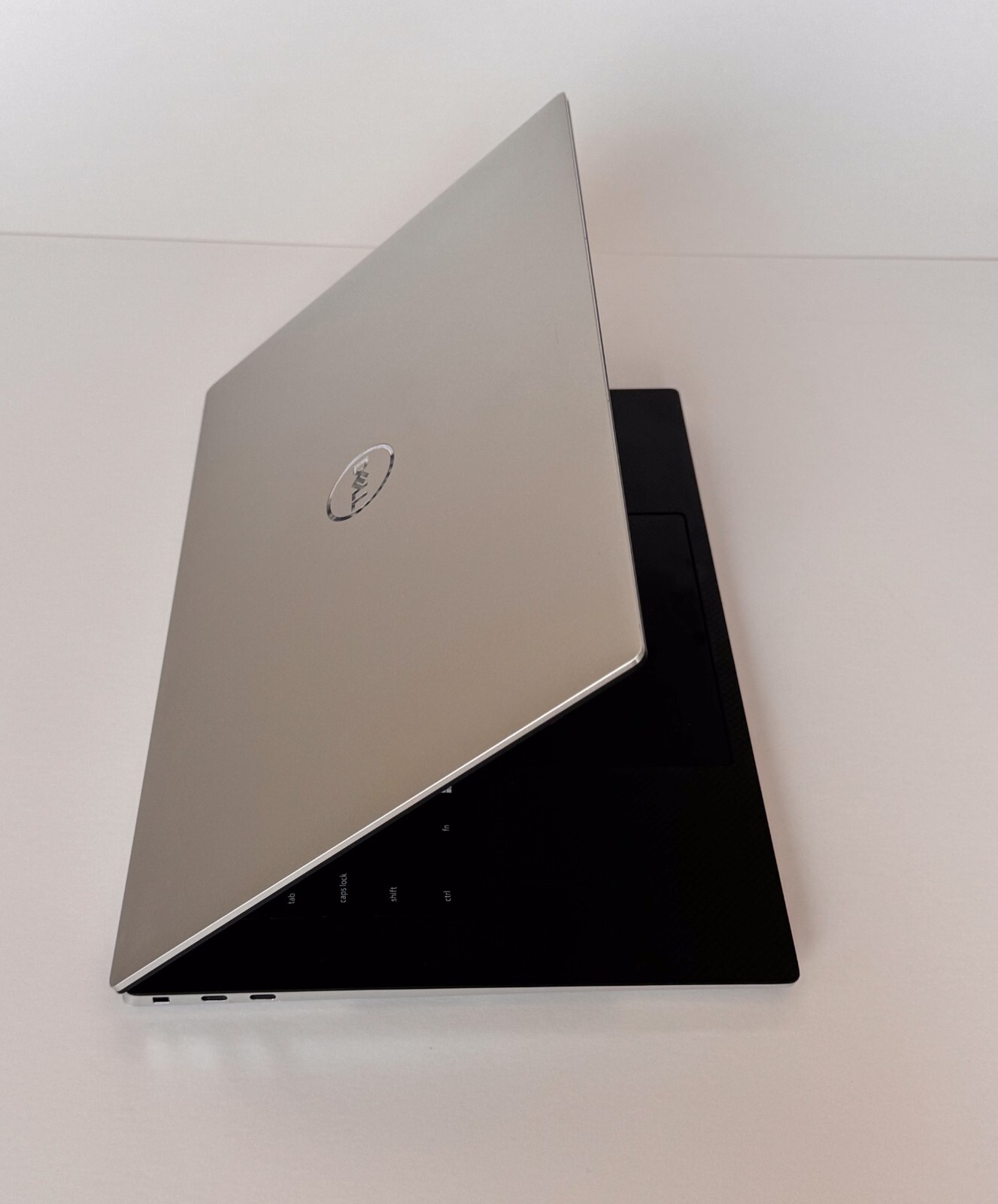 Dell XPS 15 9530 15.6″ (512GB SSD, Intel Core i7-13700H, 5.00GHz, 16GB RAM,…