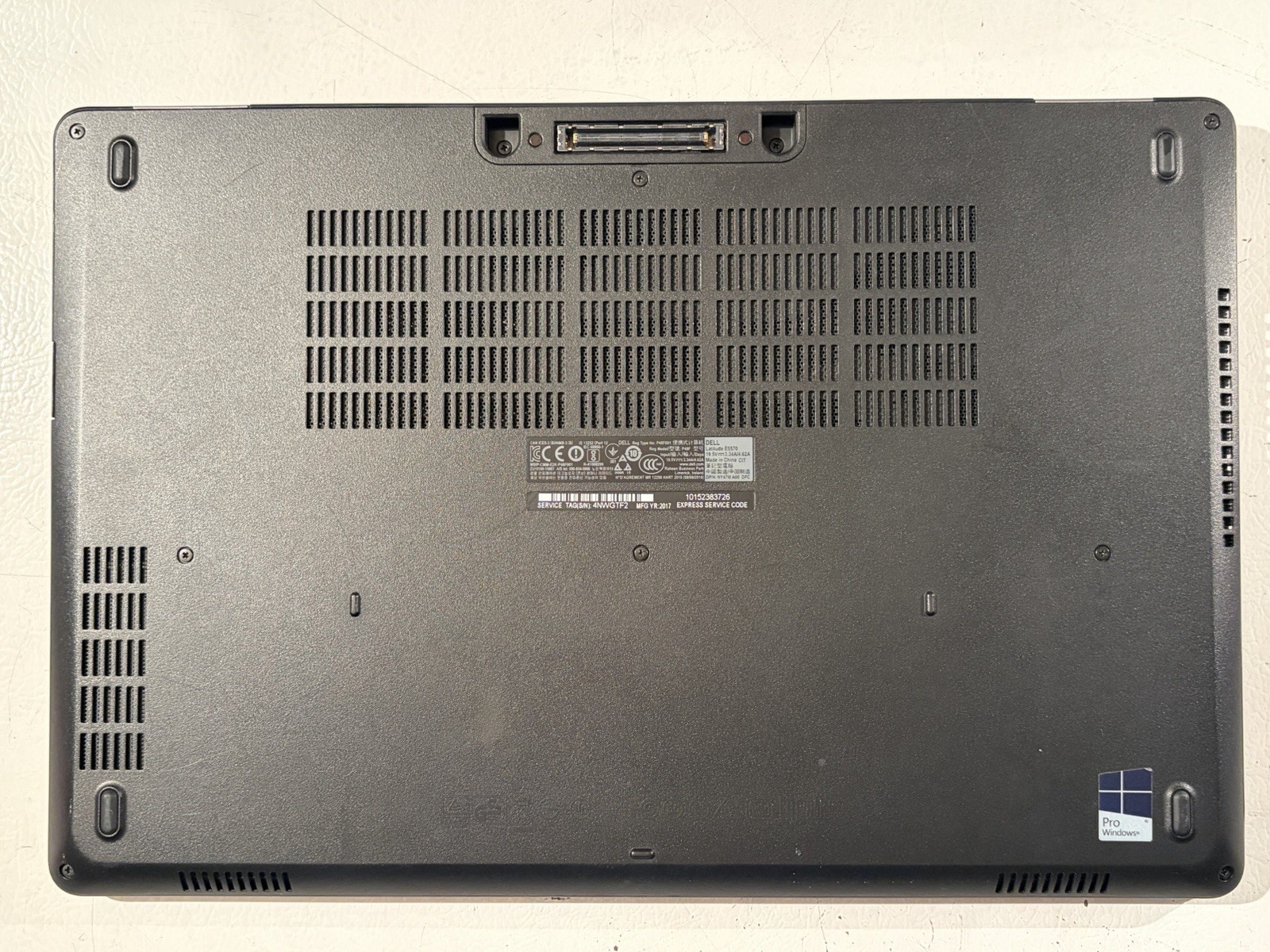 DELL LATITUDE E5570 FHD 15.6” INTEL i5-6300U 8GB RAM 250GB SSD WINDOWS 11 PRO