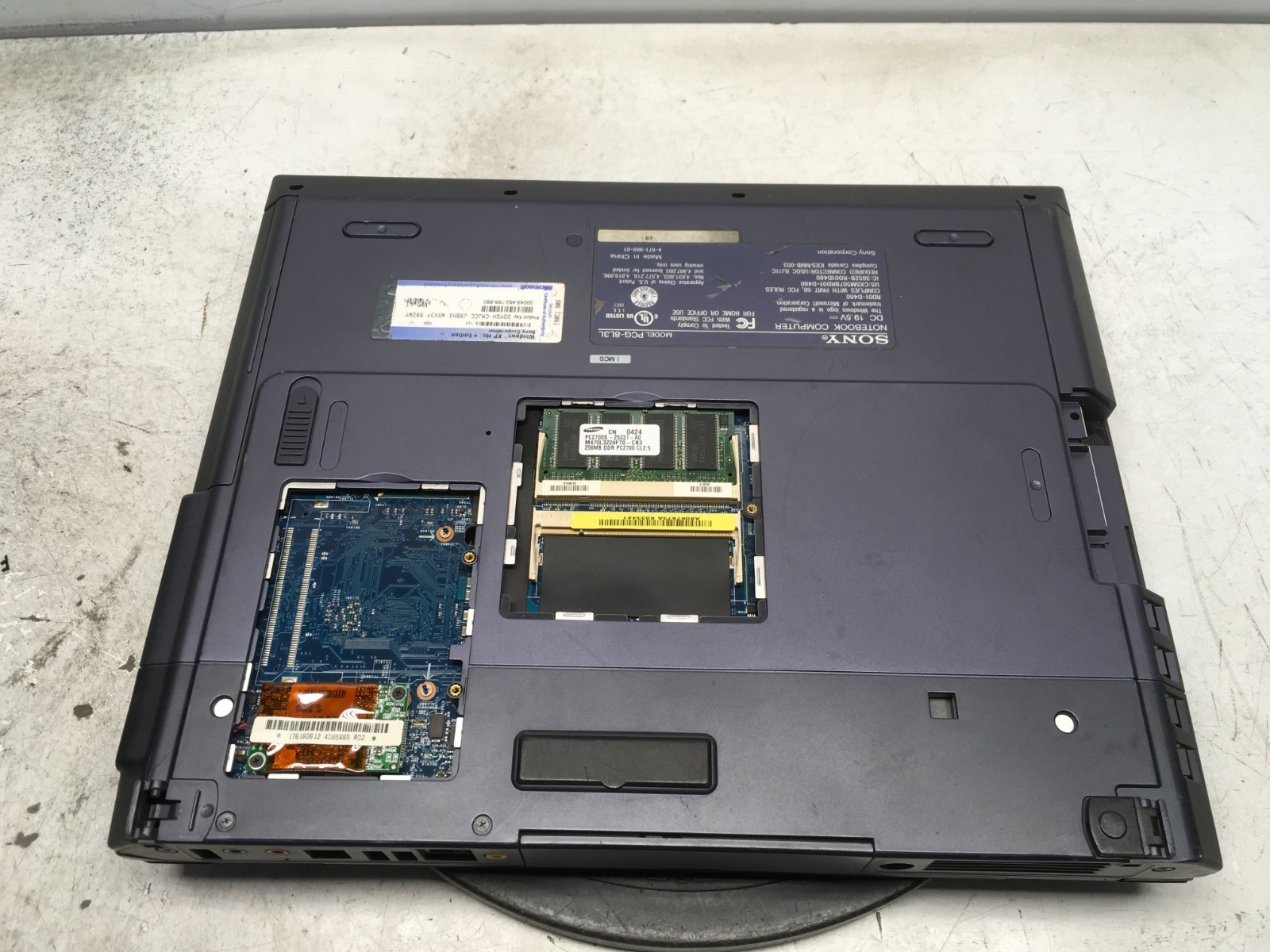 Sony Vaio PCG-GRZ610 Intel Pentium 4-M 2GHz 256 MB NO HDD