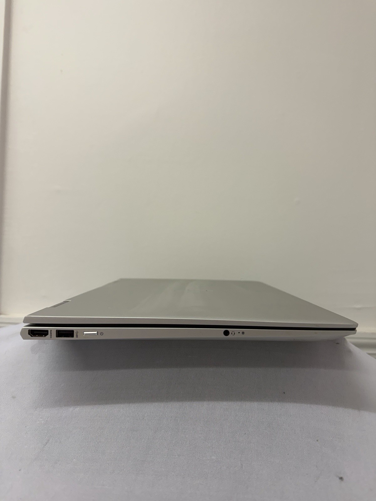 HP Envy 15m-6plxx Laptop – Good Screen – Intel i5 Gen8 – RAM 12 GB – Read Des
