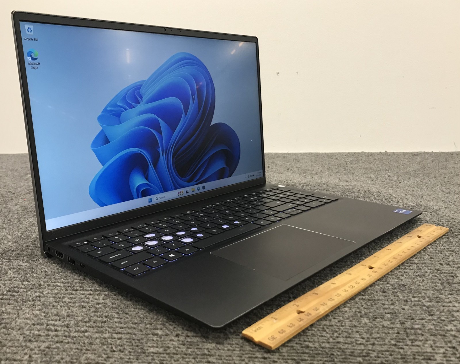 Dell Vostro 15 5510 15.6″ Laptop i7-11370H 8GB RAM 512GB NVMe, As Is