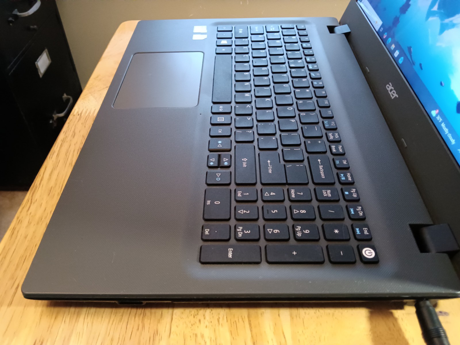Acer E5-522-89W6/Amd A8-7410 2.20ghz/8gb/320gb/Windows 10 Home/Webcam/Hdmi/15.6