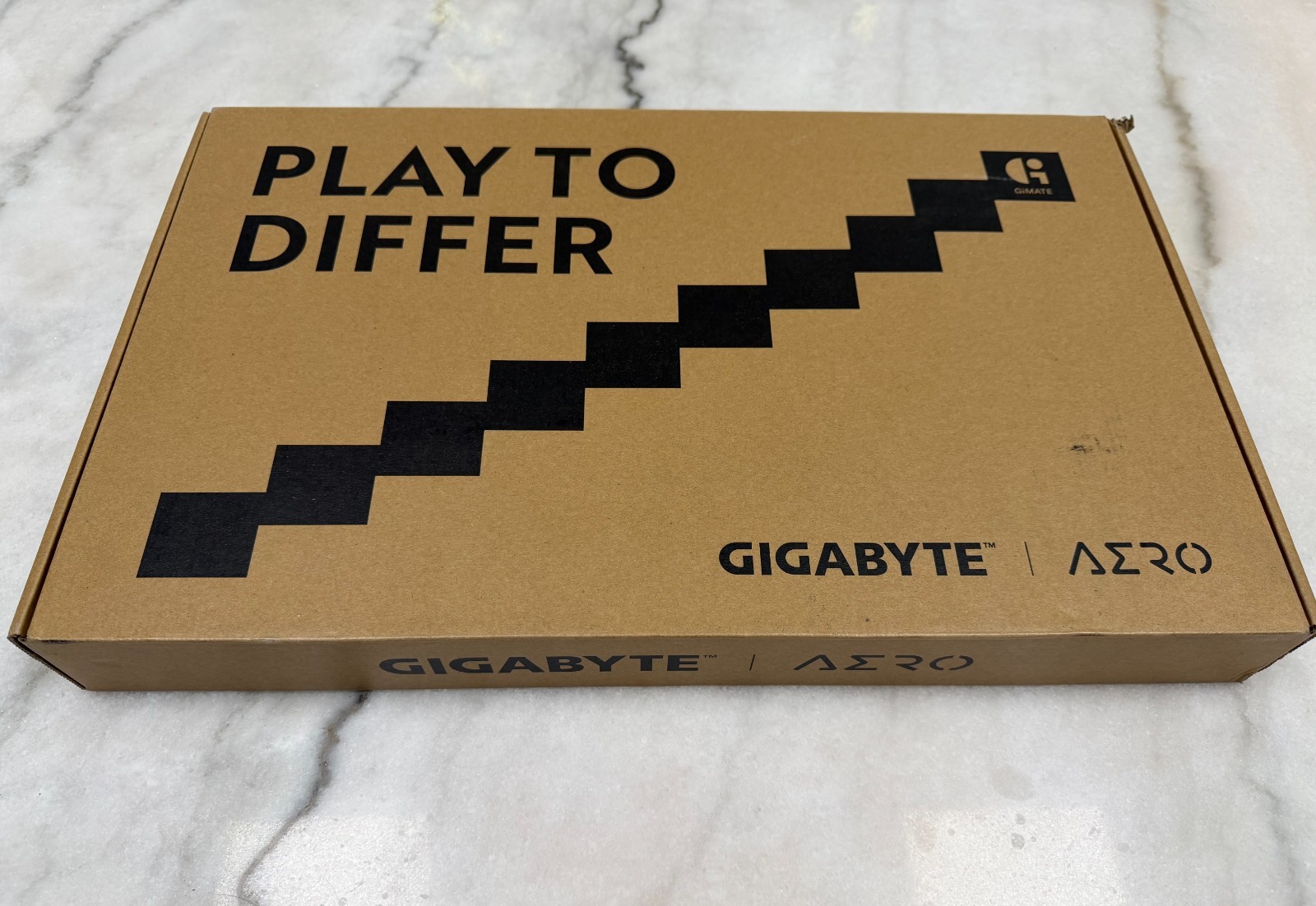 GIGABYTE – AERO X16 – Copilot+ PC – 16″ 2560×1600 WQXGA AMD Ryzen Al 7 350
