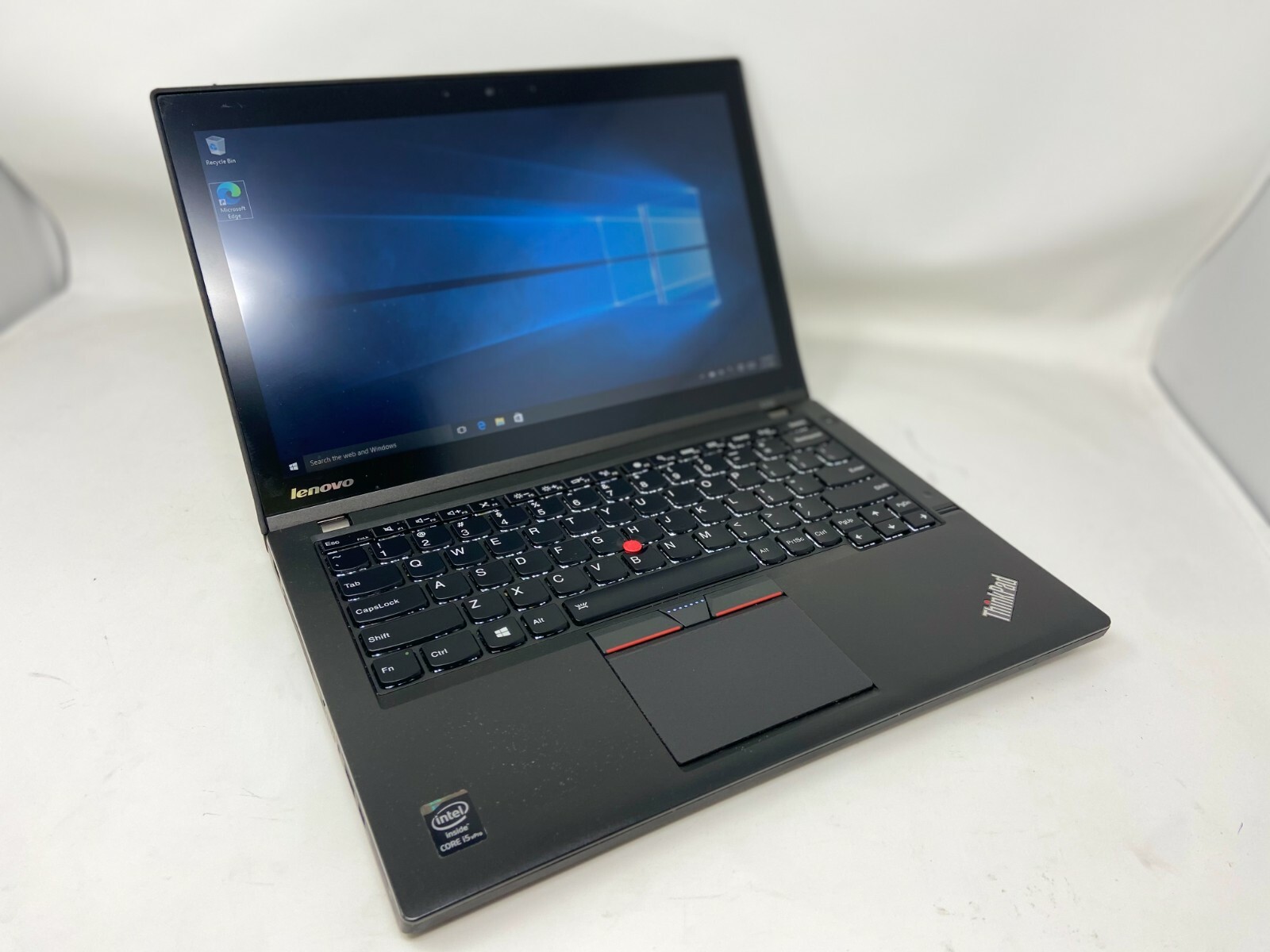 Lenovo ThinkPad X240 12″ i5-4300u 1.9GHz 8GB 320GB Touch Screen Win 10 Laptop