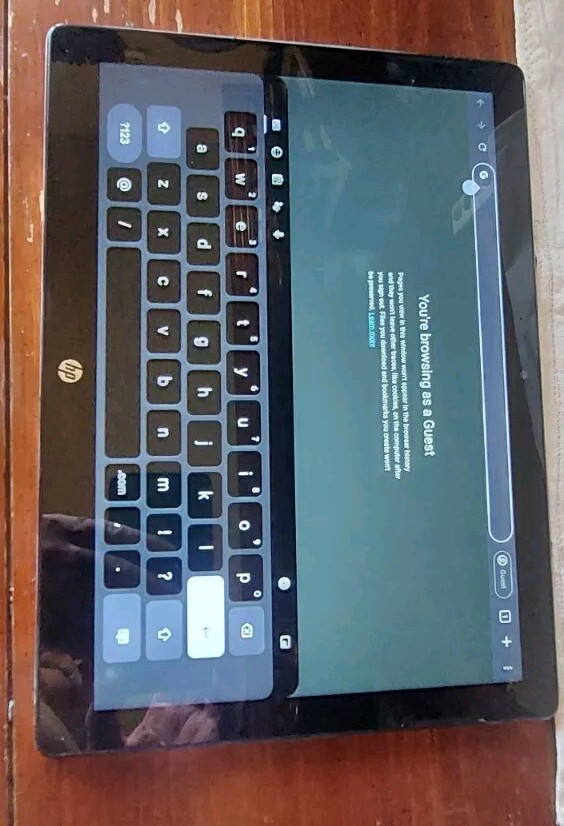 HP 2-in-1 12.3″ Touch-Screen Chromebook X2 12-F014DX Intel M3 4GB 32GB