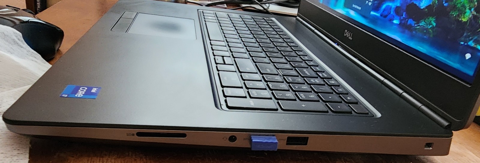 Dell Precision 7760 17.3″ Intel Core i7 11850H 64GB 512GB Good