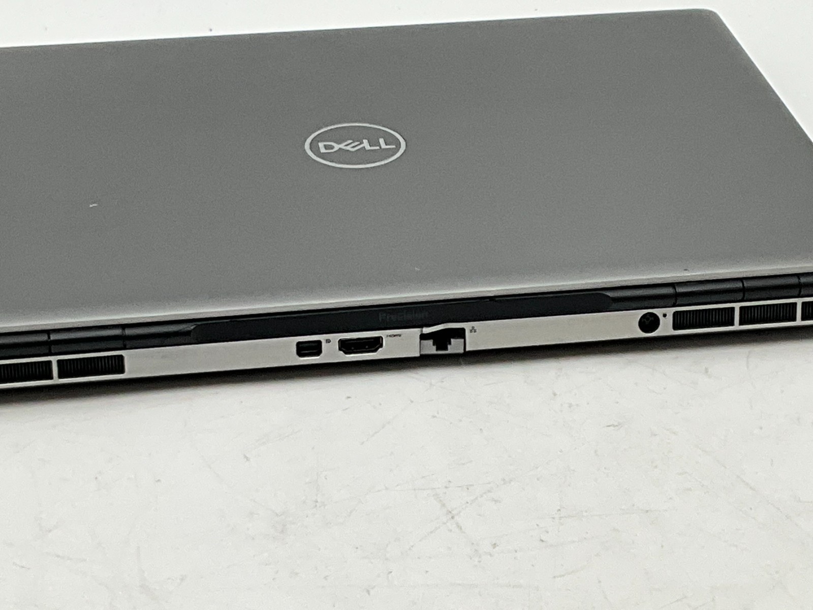 DELL Precision 7560 i7-11850H 2.50 32GB 1tb T1200 15.6″ WIN11 *read* 42TQ2J3