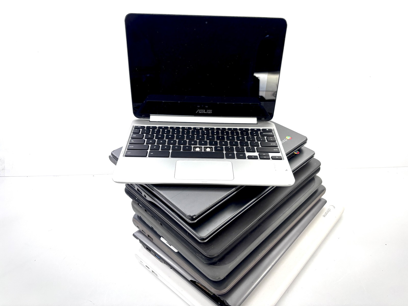 LOT x8: Mixed Chromebooks – ASUS, Acer, Lenovo, Dell, HP