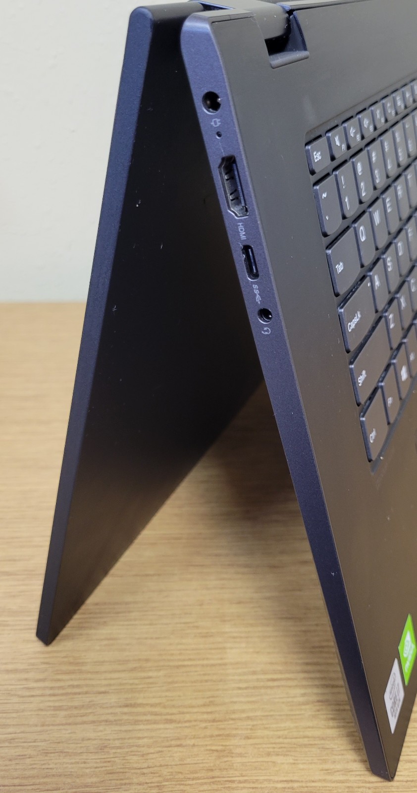 Lenovo IdeaPad Flex 15-iML 80xH i7-10510U 1.80GHz 16GB 128GB SSD NO OS/HDD