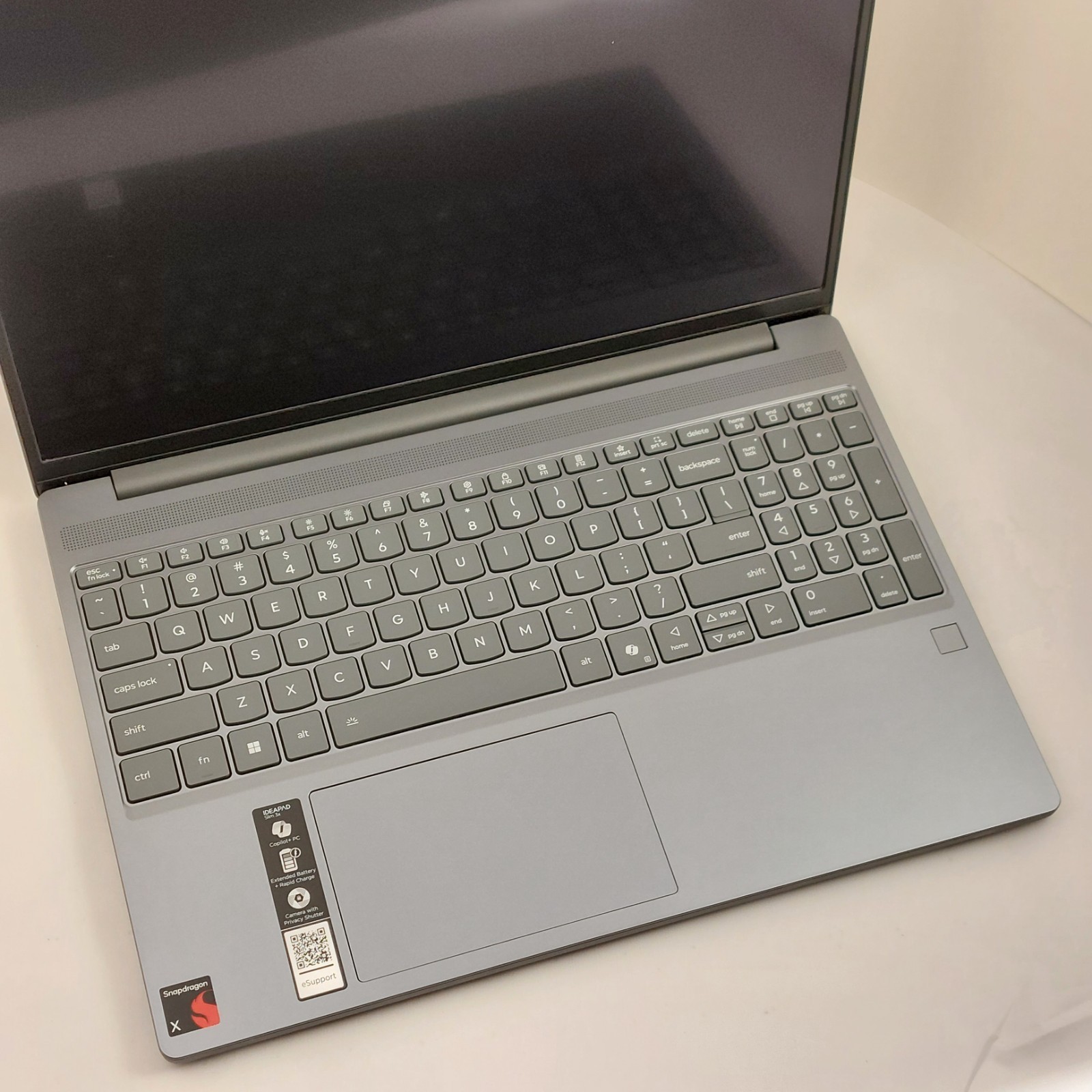 Lenovo IdeaPad Slim 3x 15.3″ Touch Snapdragon X 16GB 1TB SSD GRAY 83N30010US