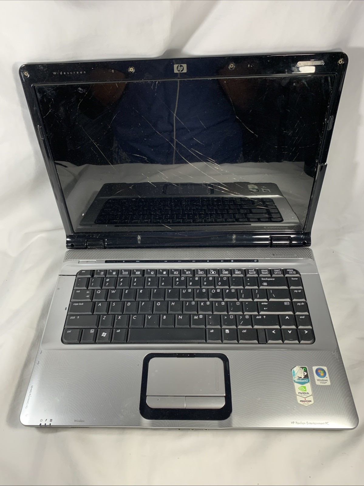 HP Pavilion Entertainment PC Laptop DV6000 “PARTS ONLY NOT WORKING”