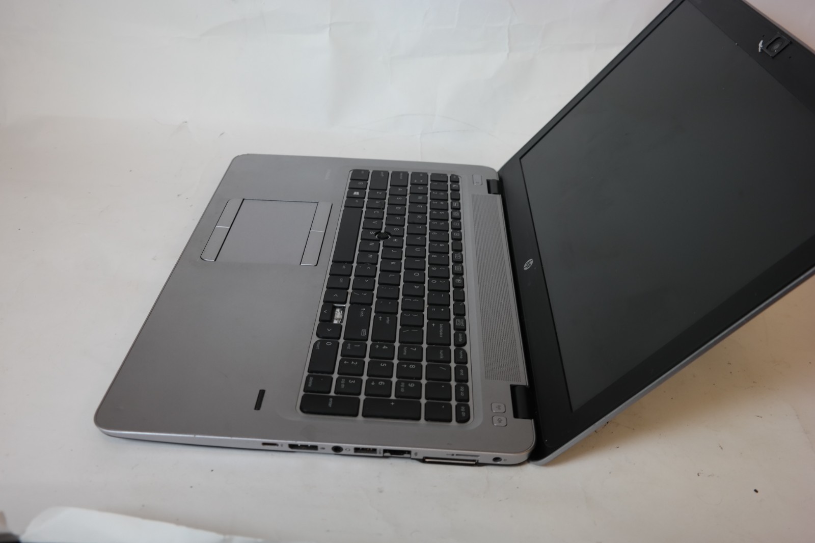 HP EliteBook 850 G3/i5-6300U/8GB RAM/256GB SSD/ For parts