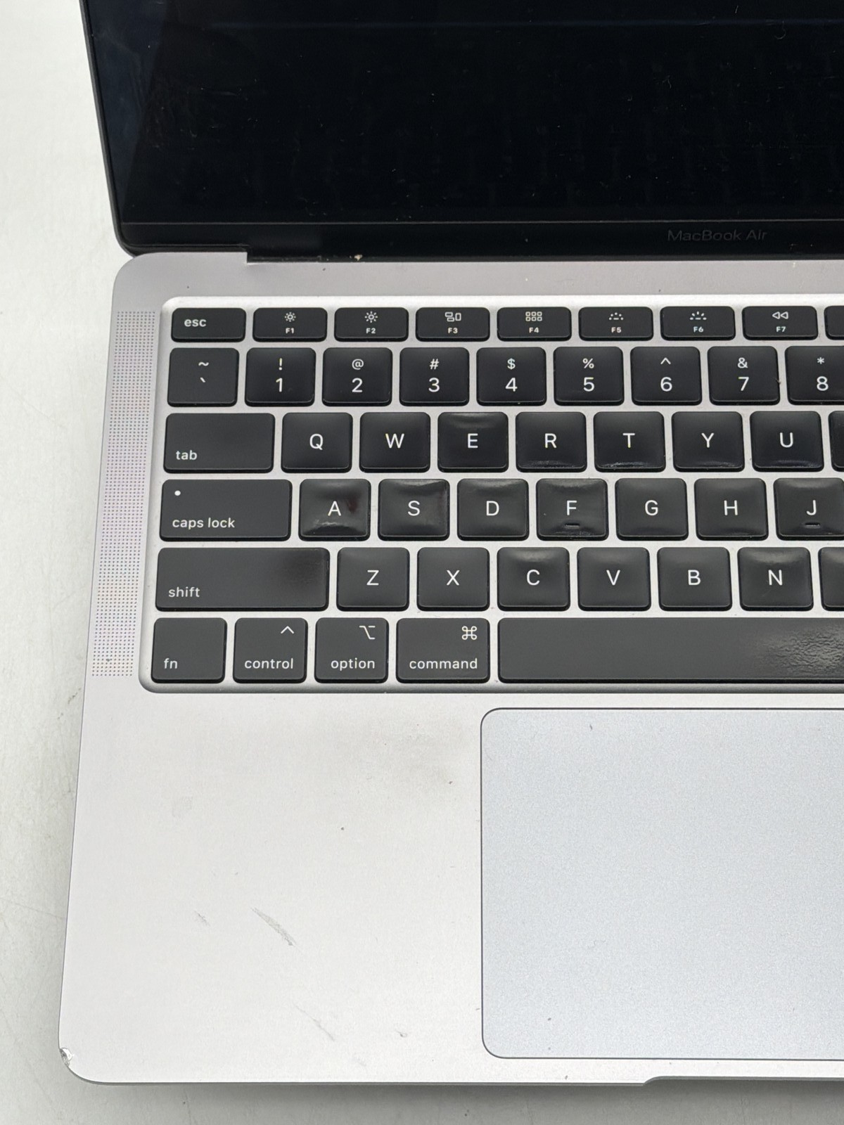 MacBook Air 13″ i3-1000NG4 8GB 128GB Space Gray 2020 (Read)