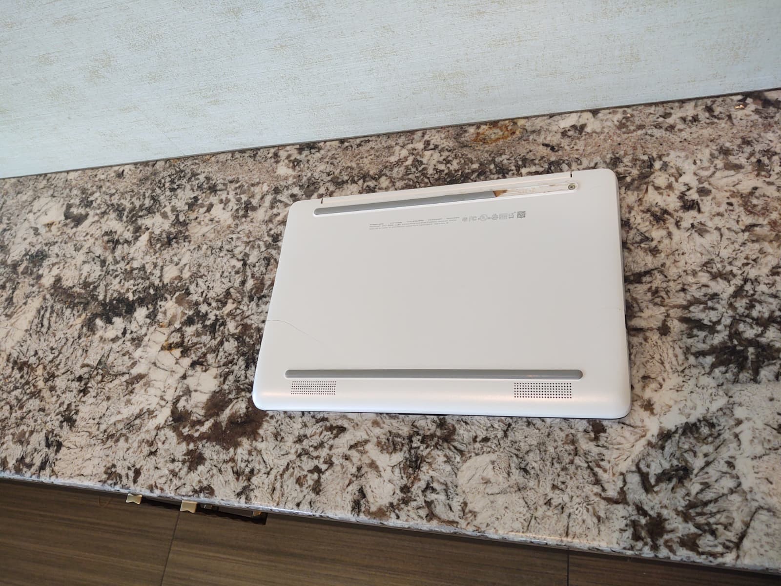 HP Stream Laptop Model 11-AK0012DX Made For School And Work