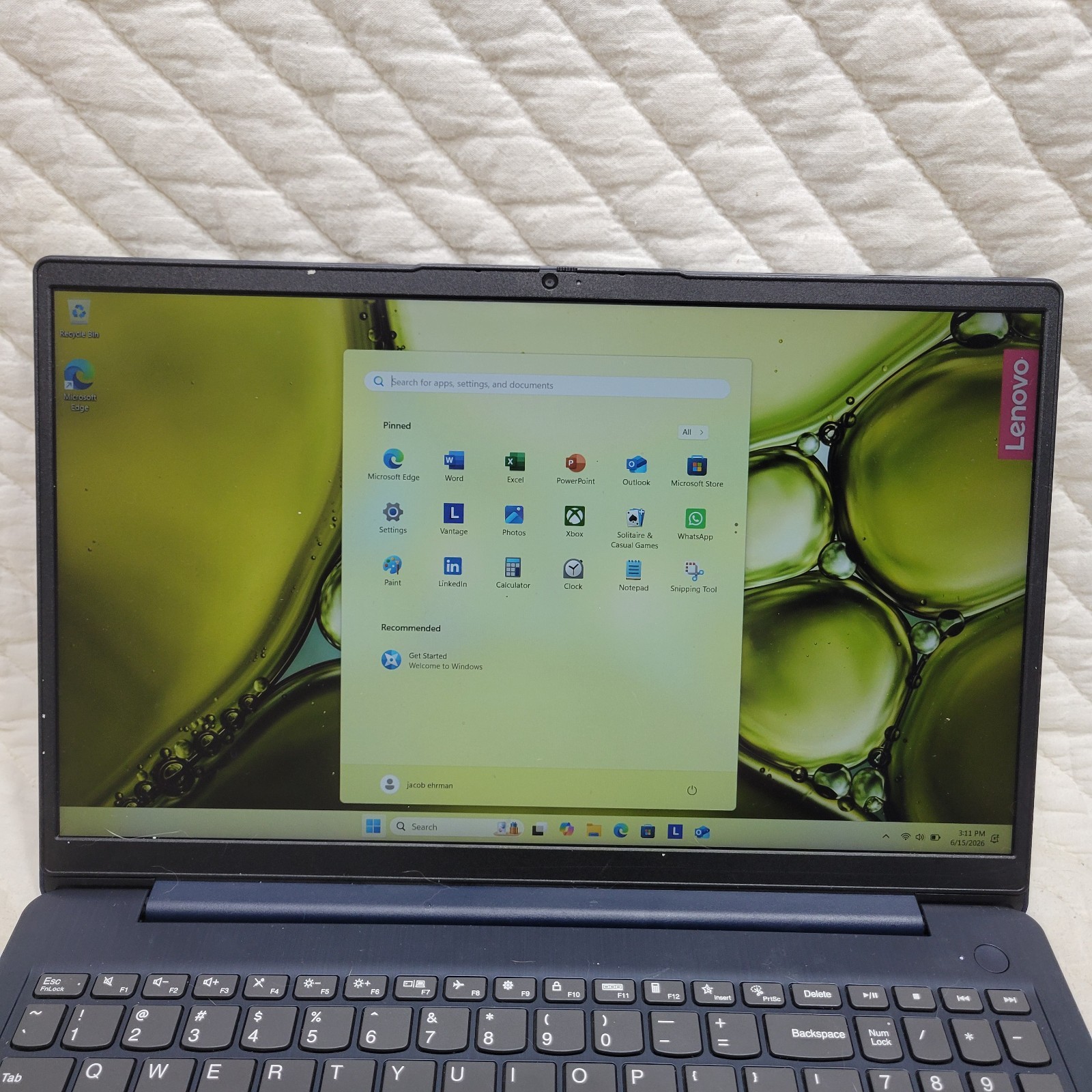 Lenovo IdeaPad 3 15ITL6 15.6″ i5-1135G7 2.5GHz 8GB RAM 512GB SSD With AC Win 11