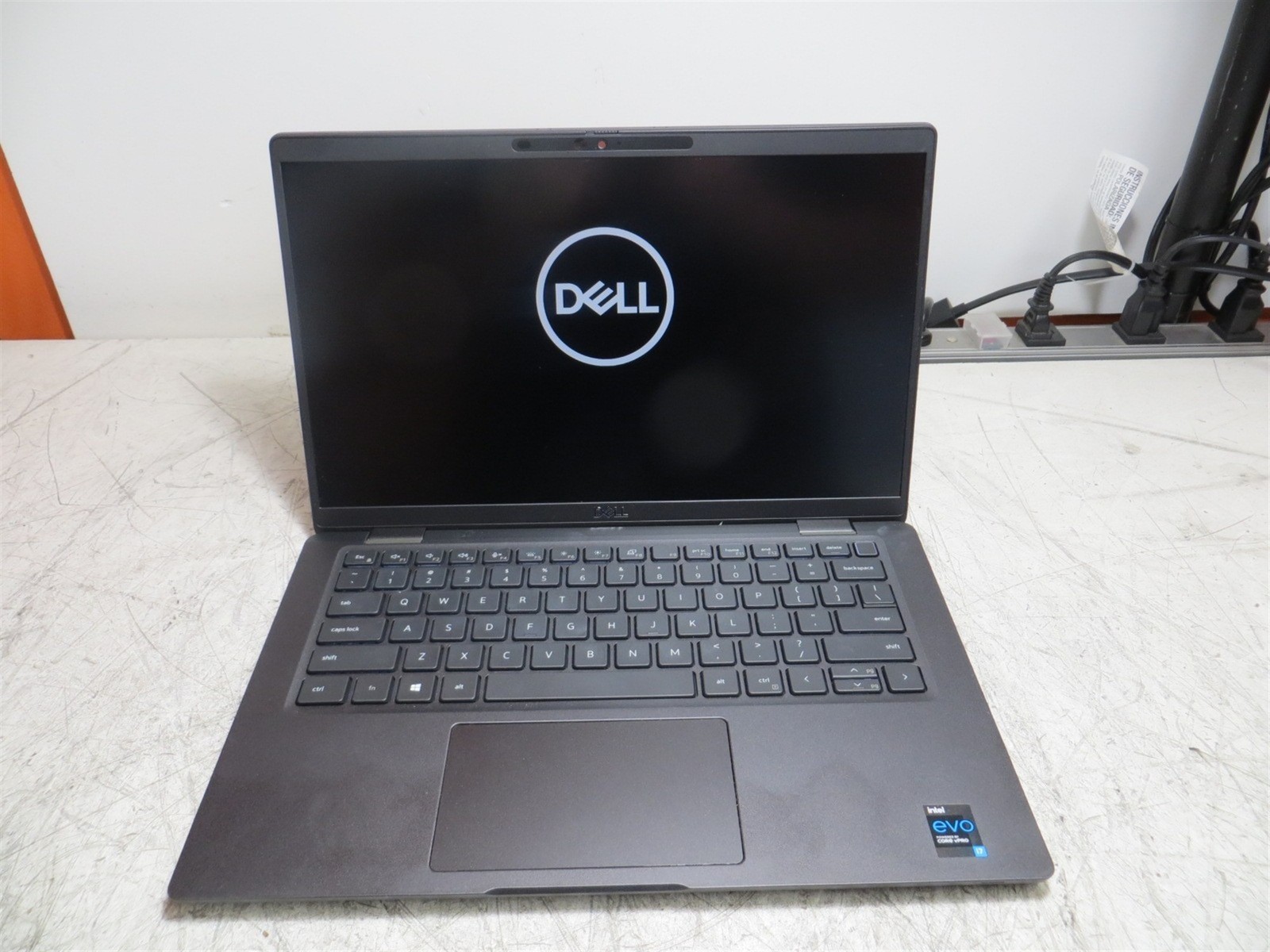 Dell Latitude 7420 14″ Laptop Intel i7-1185G7 3GHz 16GB 256GB SSD No PSU