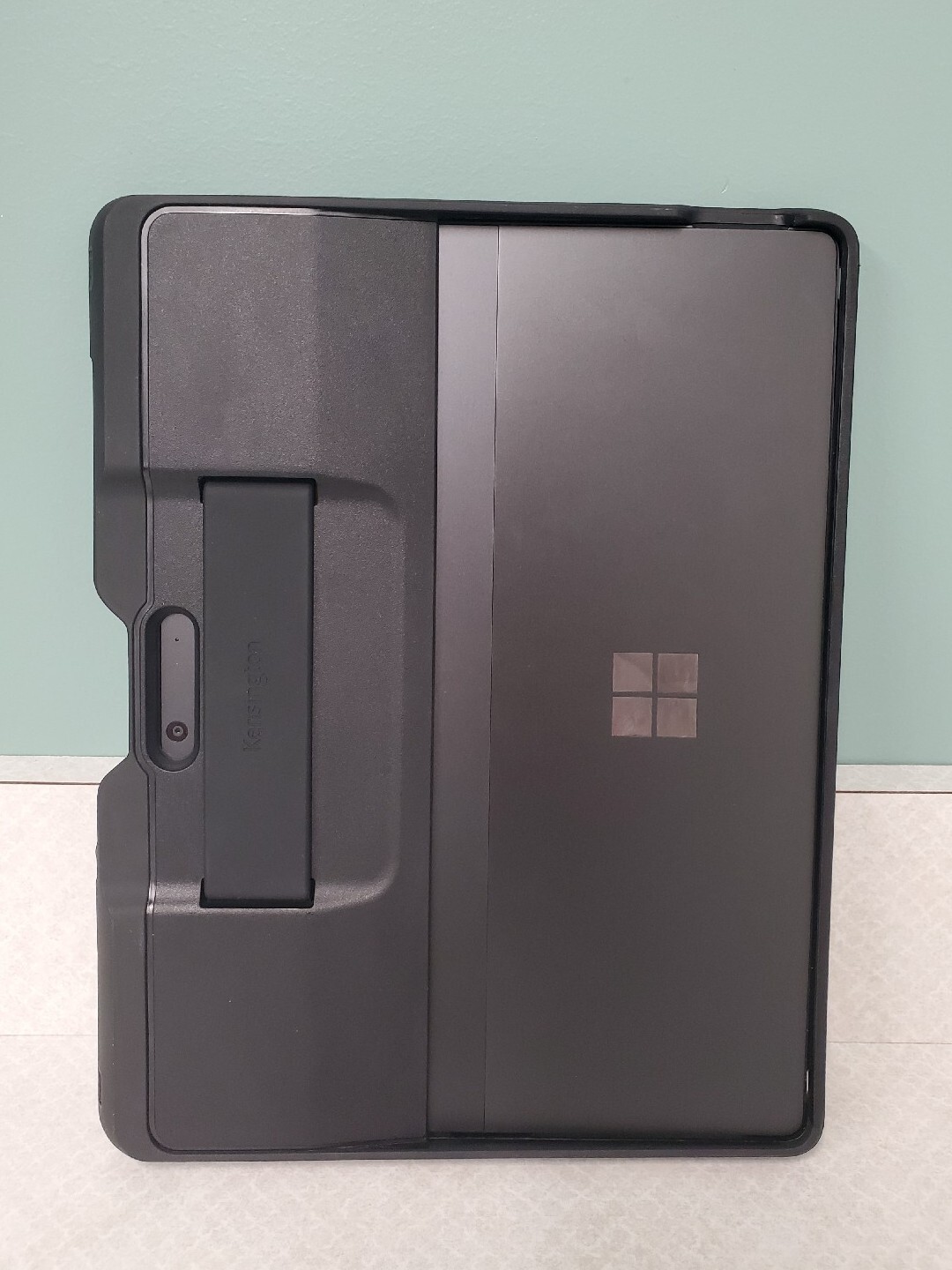 Microsoft 13″ Multi-Touch Surface Pro 8 (Intel Core i5, 8GB 512GB SSD, Platinum)