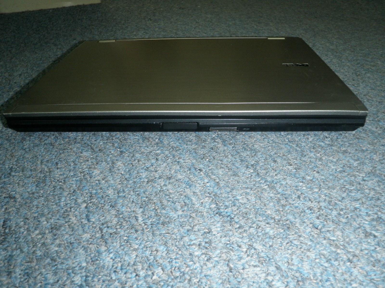 Dell Latitude E6410 Intel Core i7 M620 @ 2.67GHz 4GB 320GB DVD-RW Laptop