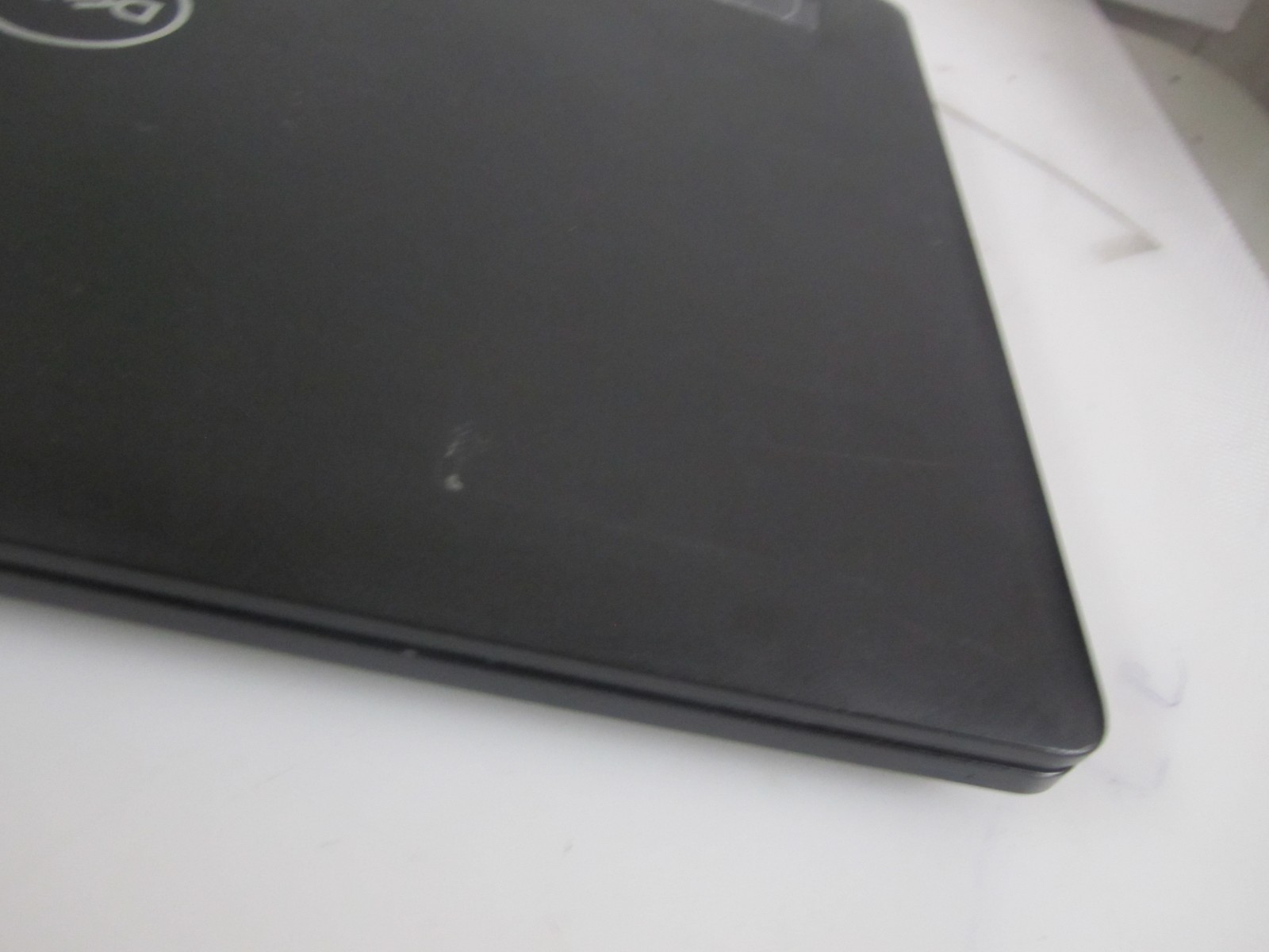 Dell Latitude 5590 i7-8650U 1.9GHz 16GB 240GB m2SSD NO OS Laptop +AC READ=