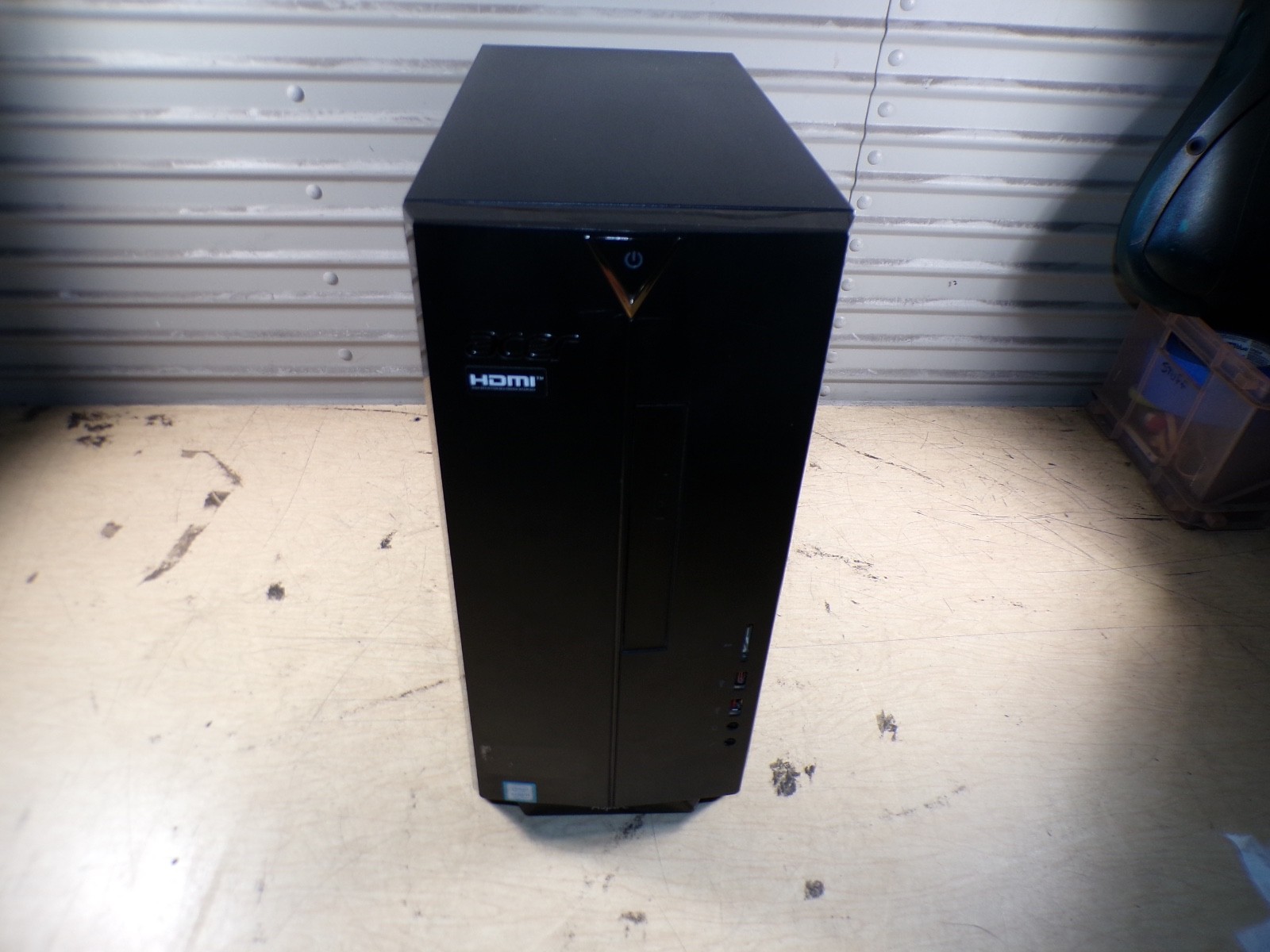 ACER ASPIRE TC-885 INTEL CORE I5 8TH GEN 16GB RAM **NO HD / NO OS