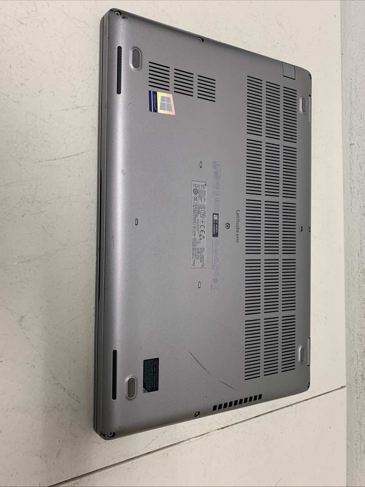 Dell Latitude 5410 i7-10610U 1.80GHz, 8GB RAM 256GB SSD WIND 11 PRO