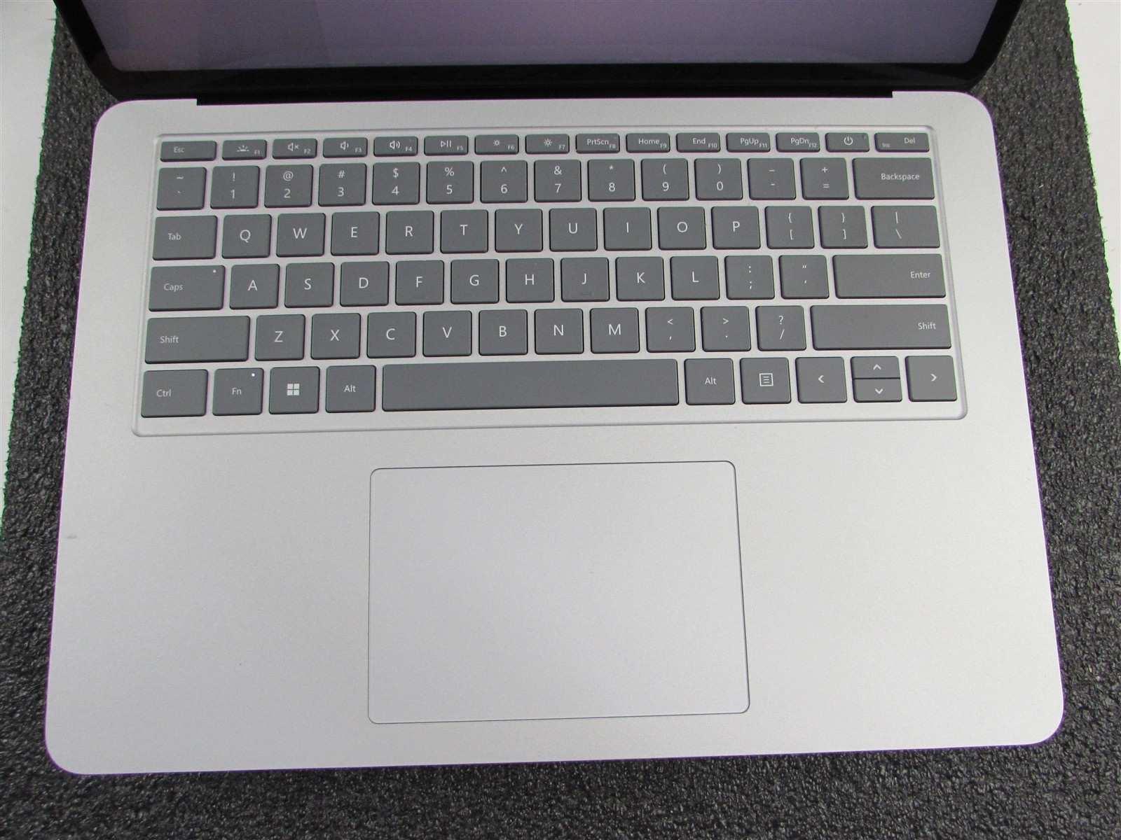 Microsoft Surface Laptop Studio 1964 i7-11370H 1TB SSD 32GB RTX A2000 *No A/C*