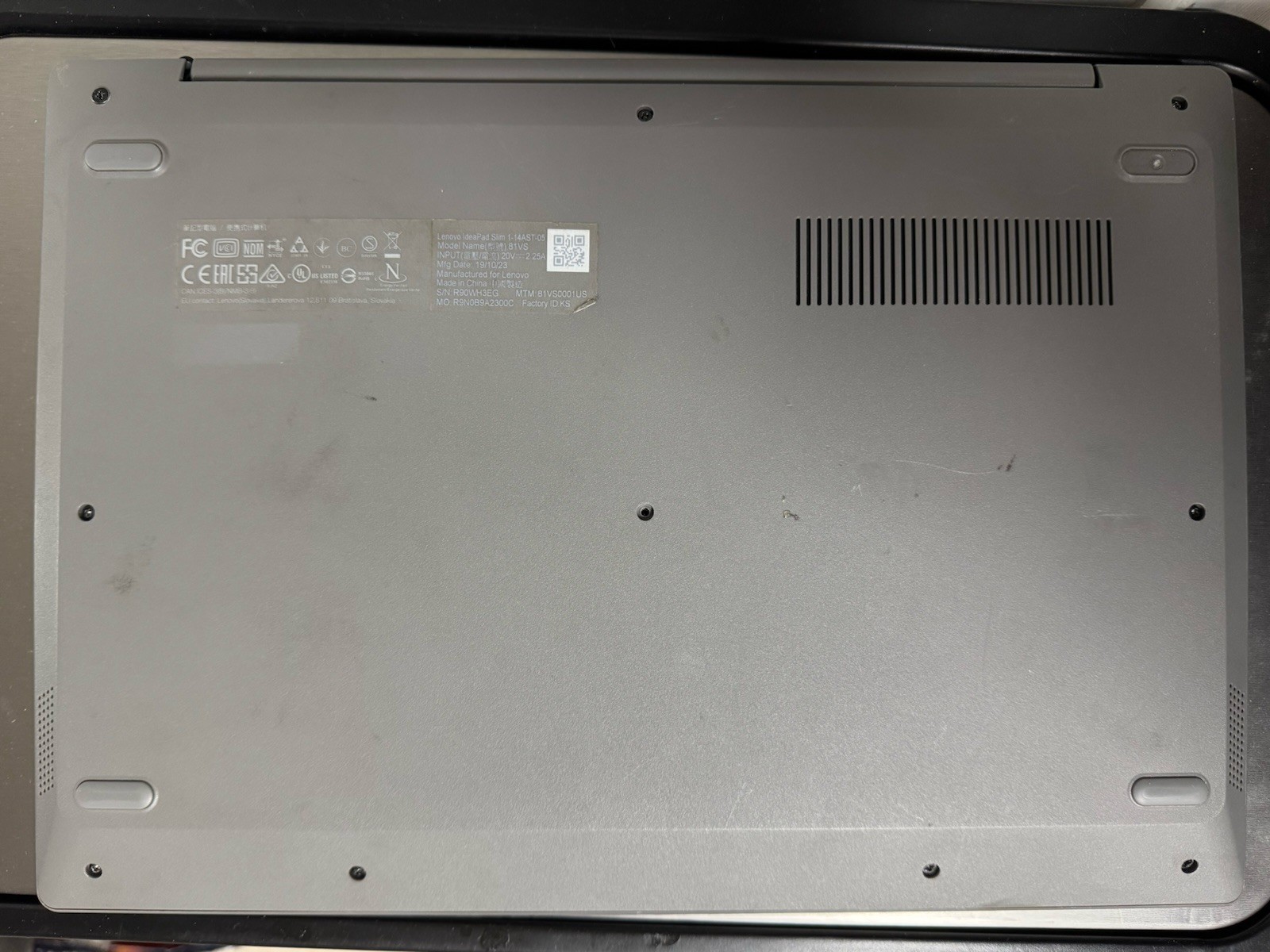Lenovo IdeaPad Slim 1-14AST-05 – WXGA – A6-9220e – 4GB RAM – 64GB SSD For Parts