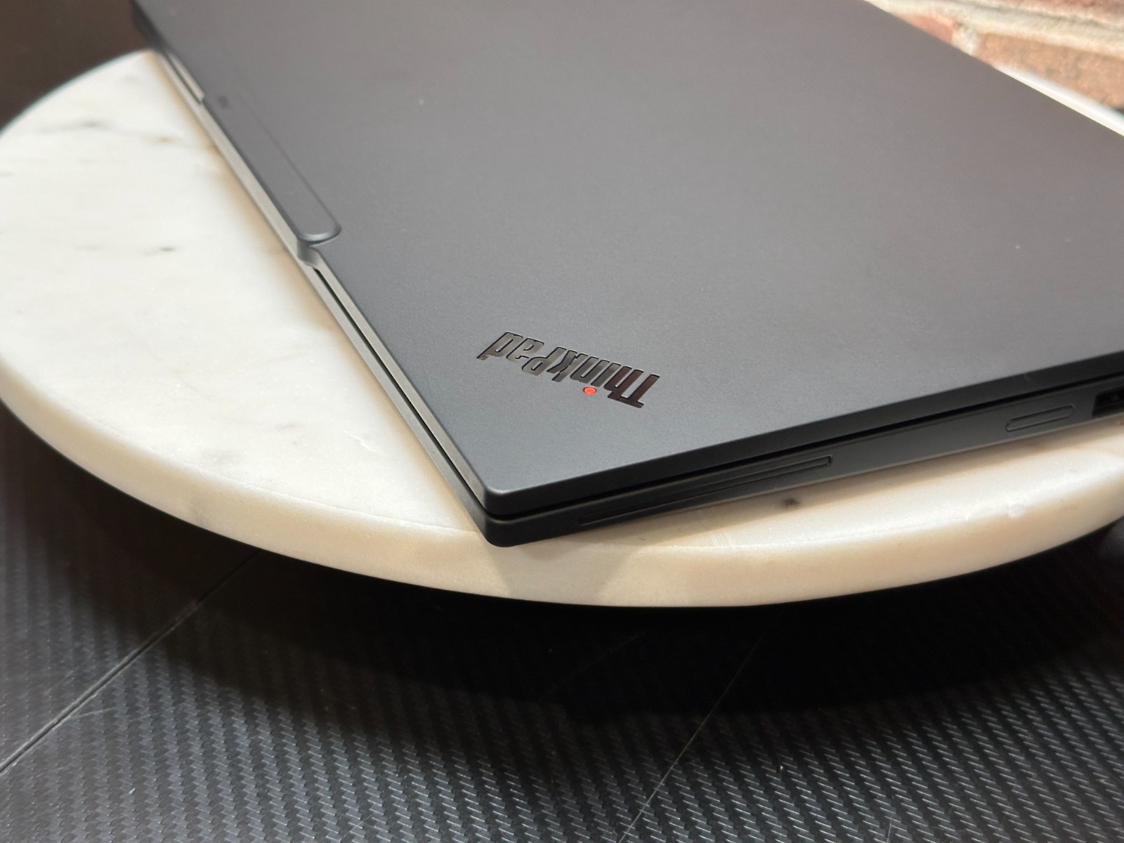 Lenovo ThinkPad P14s Gen 6 14″ AMD Ryzen AI 7 Pro 350 32GB RAM 1TB SSD