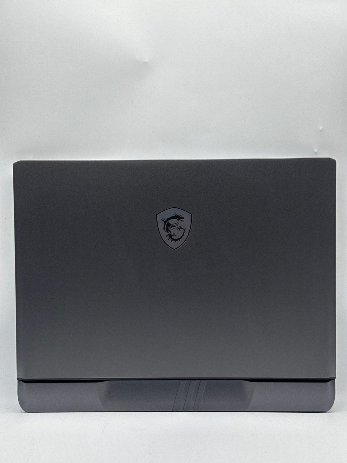MSI Vector A16 HX 16″ Ryzen 9 8940HX 16GB RAM 1TB SSD RTX 5070 Ti Black Used