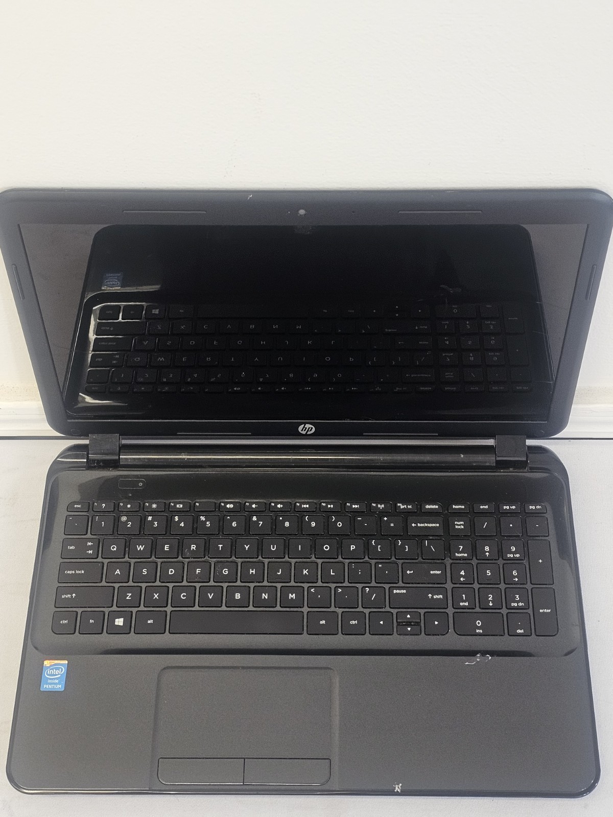 HP Notebook 15 Laptop – Intel Pentium N3520 – 4GB RAM 750GB HDD BAD BATT Win 10