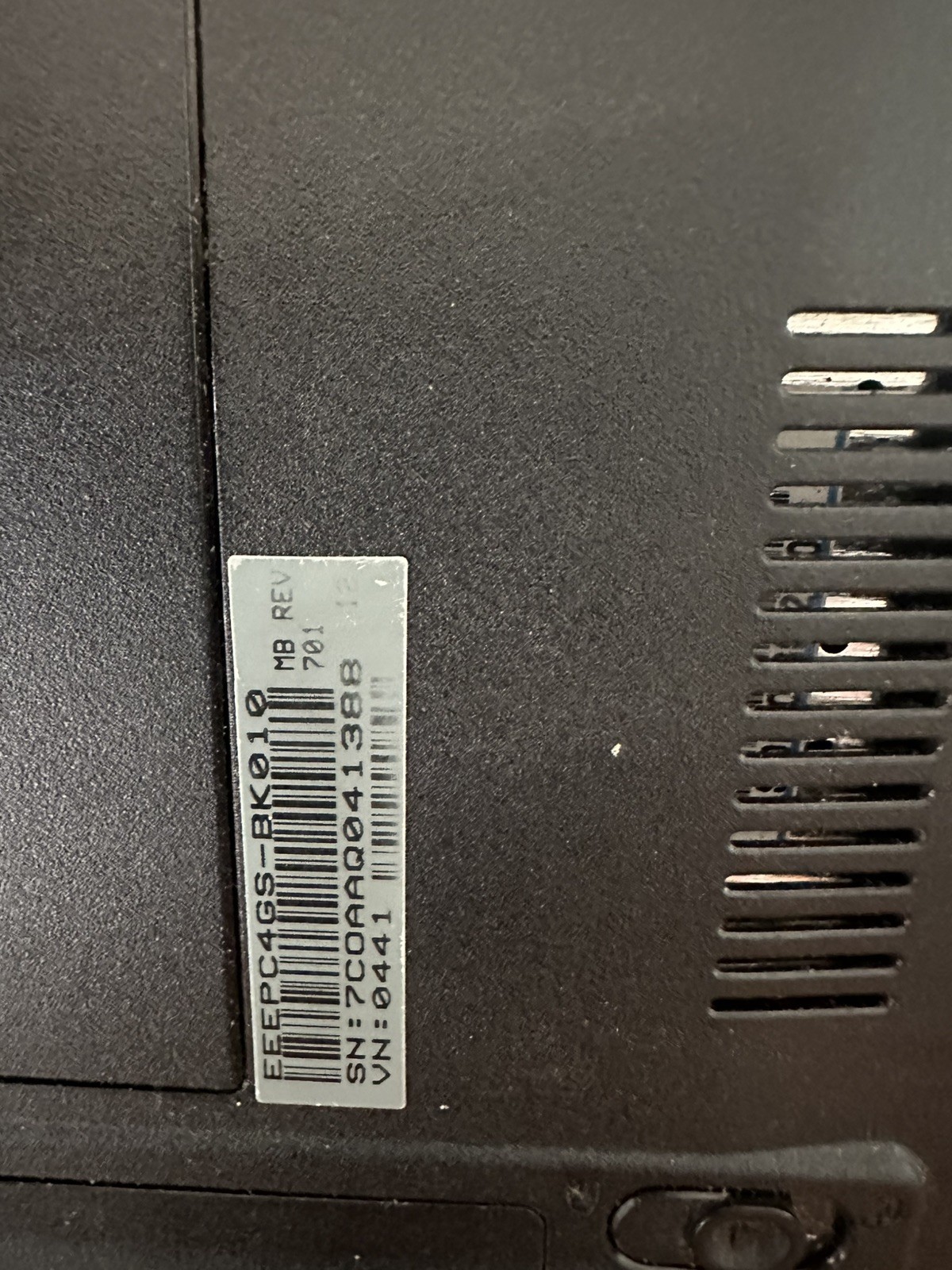 ASUS Eee PC 701 4G Working complete with new power supply 4GB SSD