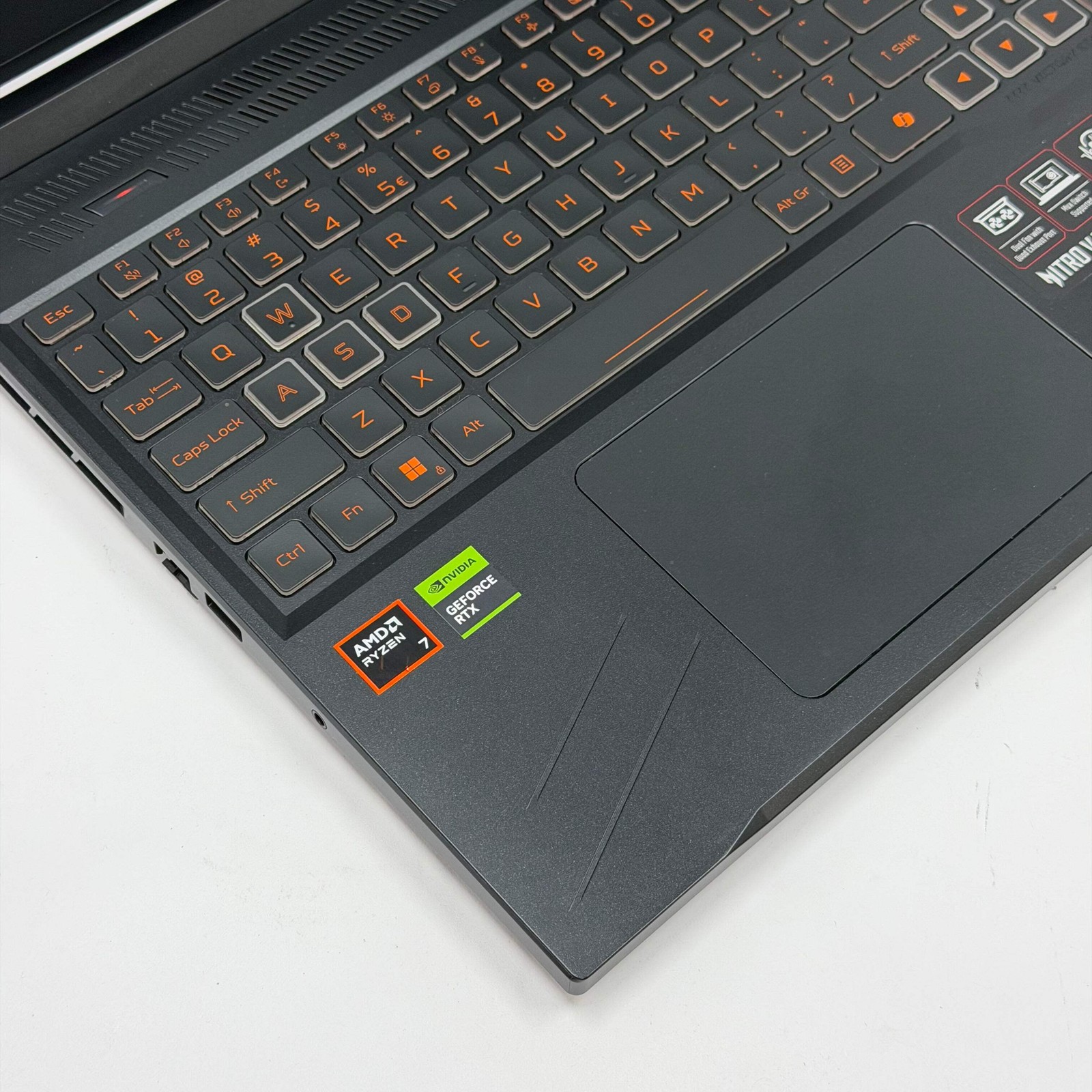 Acer Nitro V 16 ANV16-41 16″ Ryzen 7 8845HS 32GB RAM 1TB SSD GeForce RTX 4060