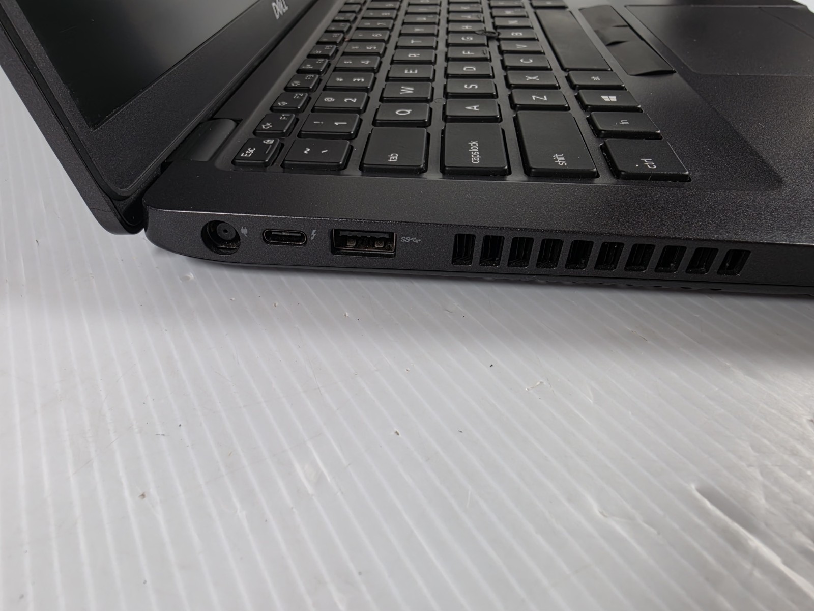 DELL Latitude 5401 Laptop i5-94000H 16GB RAM 256GB NVMe SSD Windows 11
